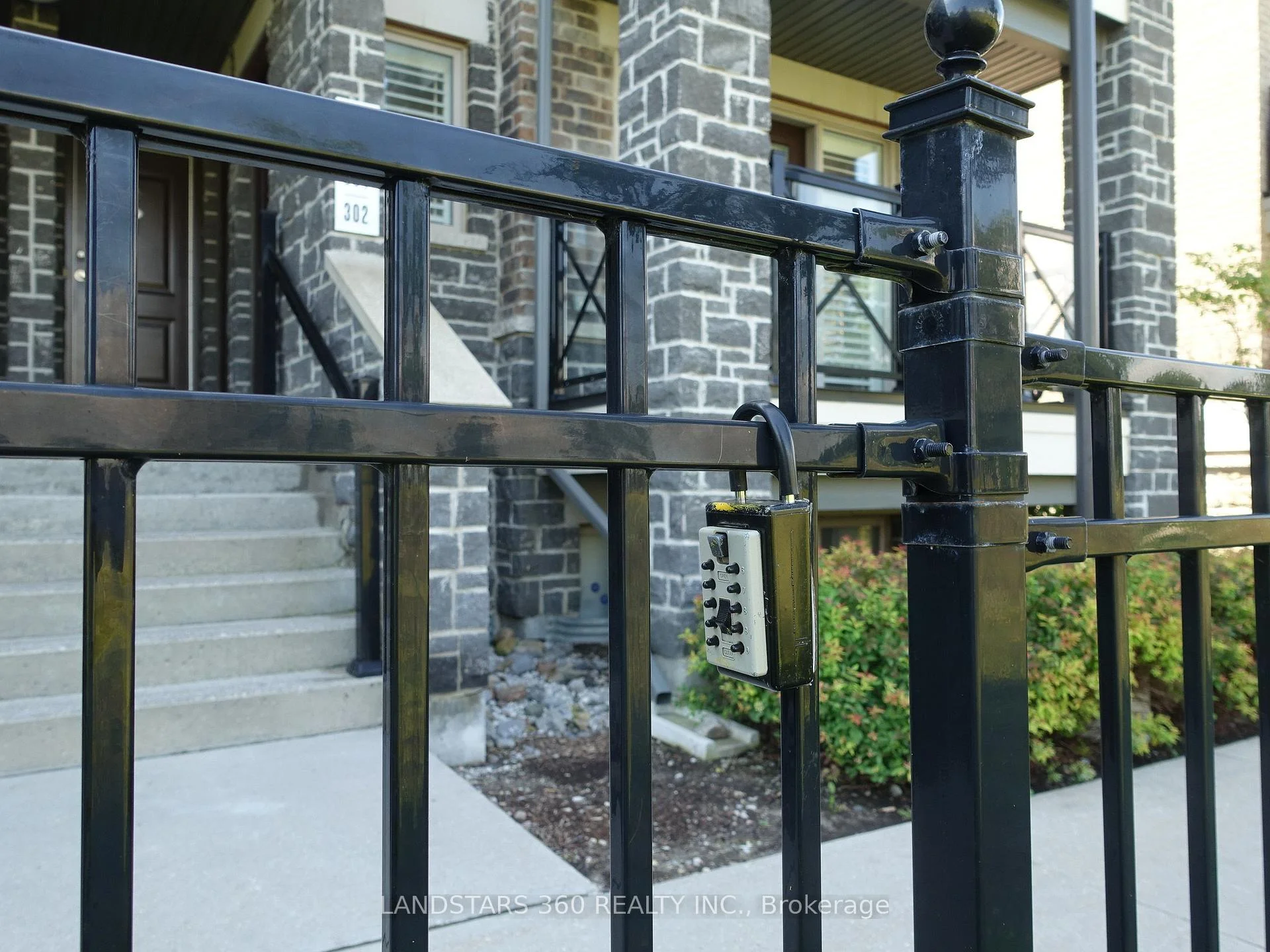 Photo 33 of Unit 302, 20 Dunsheath Way, Markham, Cornell — HOMEH