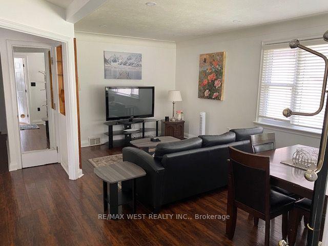Photo 3 of Unit Upper, 6722 Dunn Street, Niagara Falls, Arad/Fallsview — HOMEH