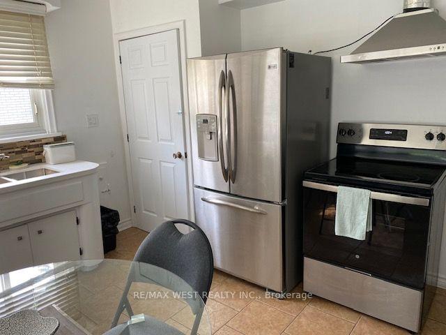 Photo 6 of Unit Upper, 6722 Dunn Street, Niagara Falls, Arad/Fallsview — HOMEH