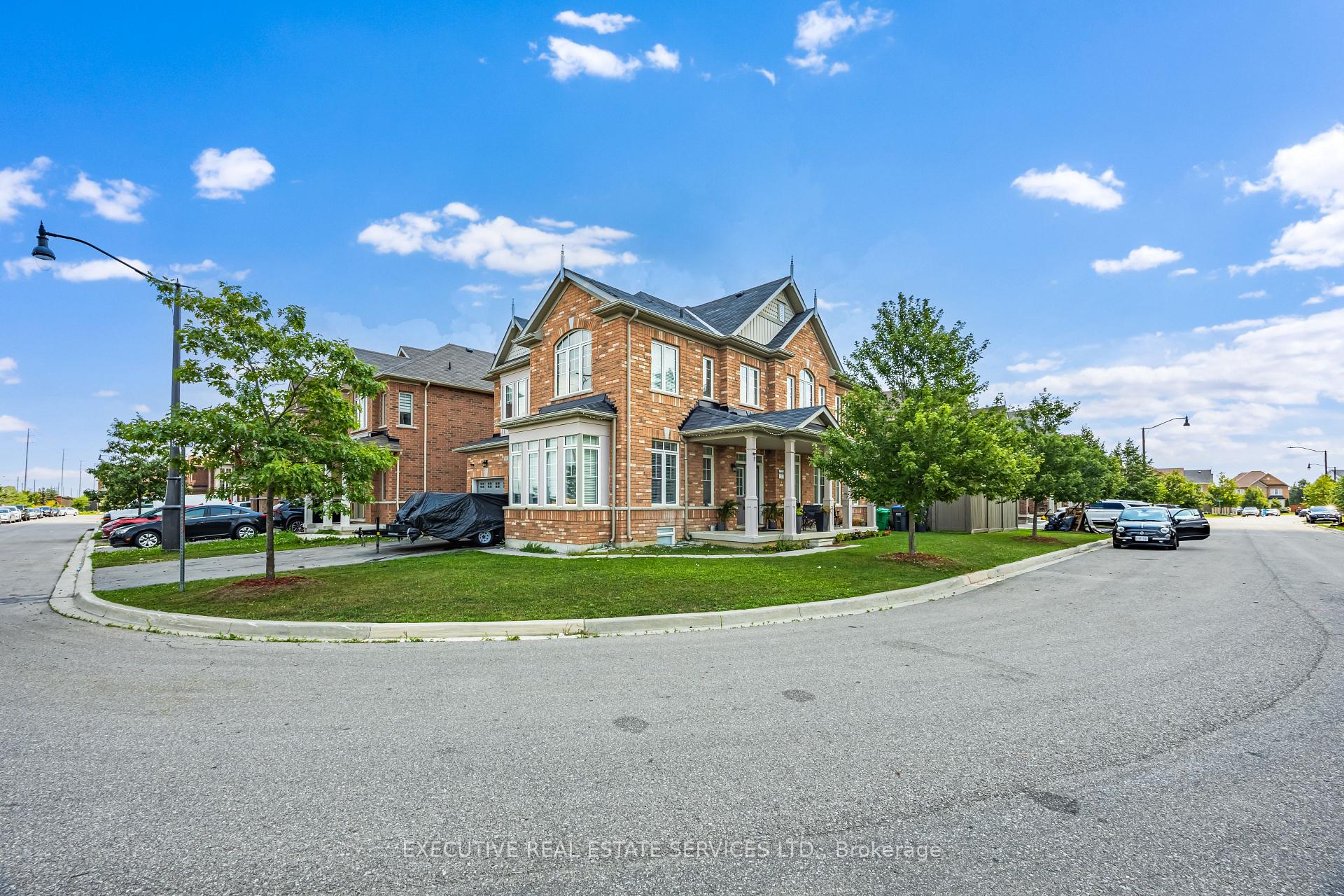 Photo 3 of 61 Truro (Basement) Circle N, Brampton, Northwest Brampton — HOMEH