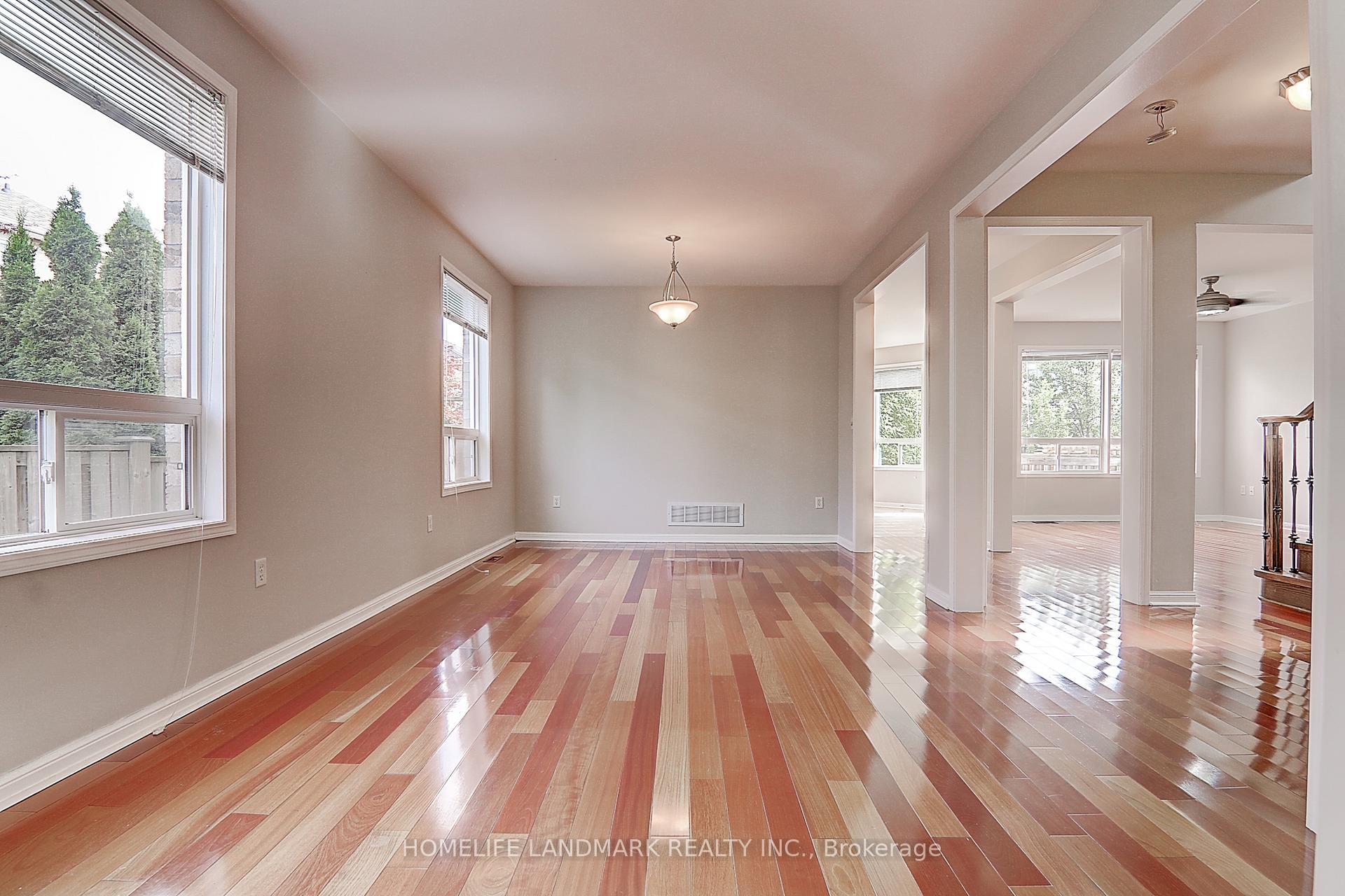 Photo 10 of 51 Raffia Avenue, Richmond Hill, Oak Ridges Lake Wilcox — HOMEH
