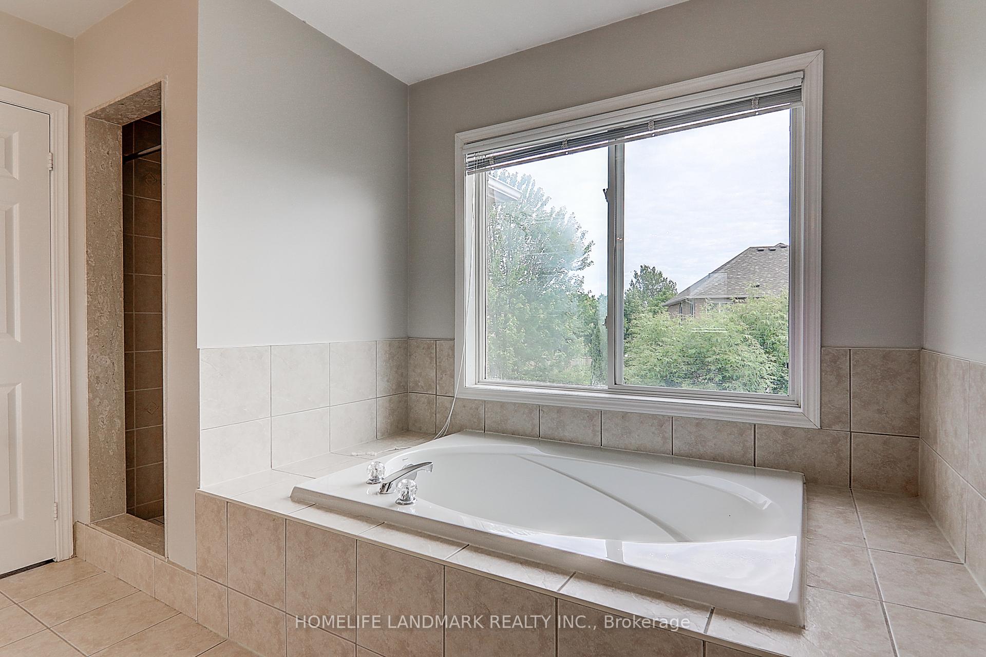 Photo 38 of 51 Raffia Avenue, Richmond Hill, Oak Ridges Lake Wilcox — HOMEH