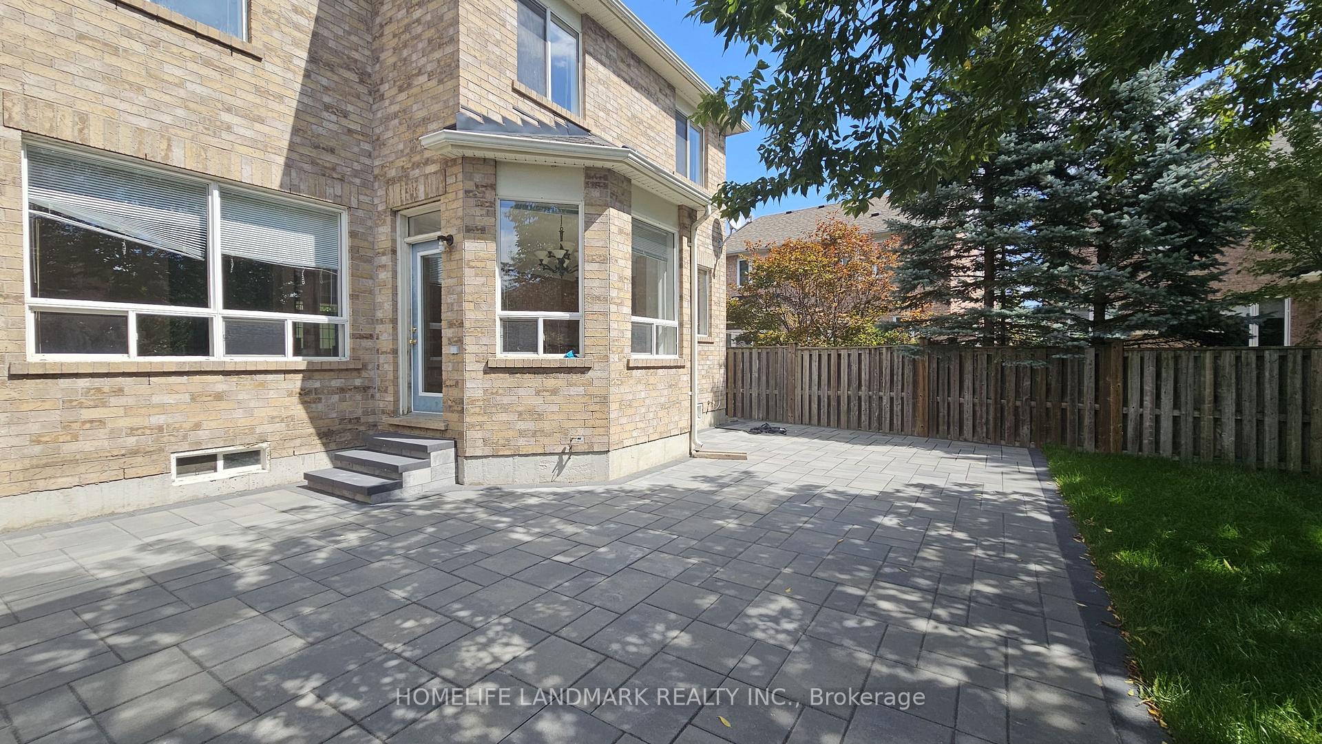 Photo 6 of 51 Raffia Avenue, Richmond Hill, Oak Ridges Lake Wilcox — HOMEH