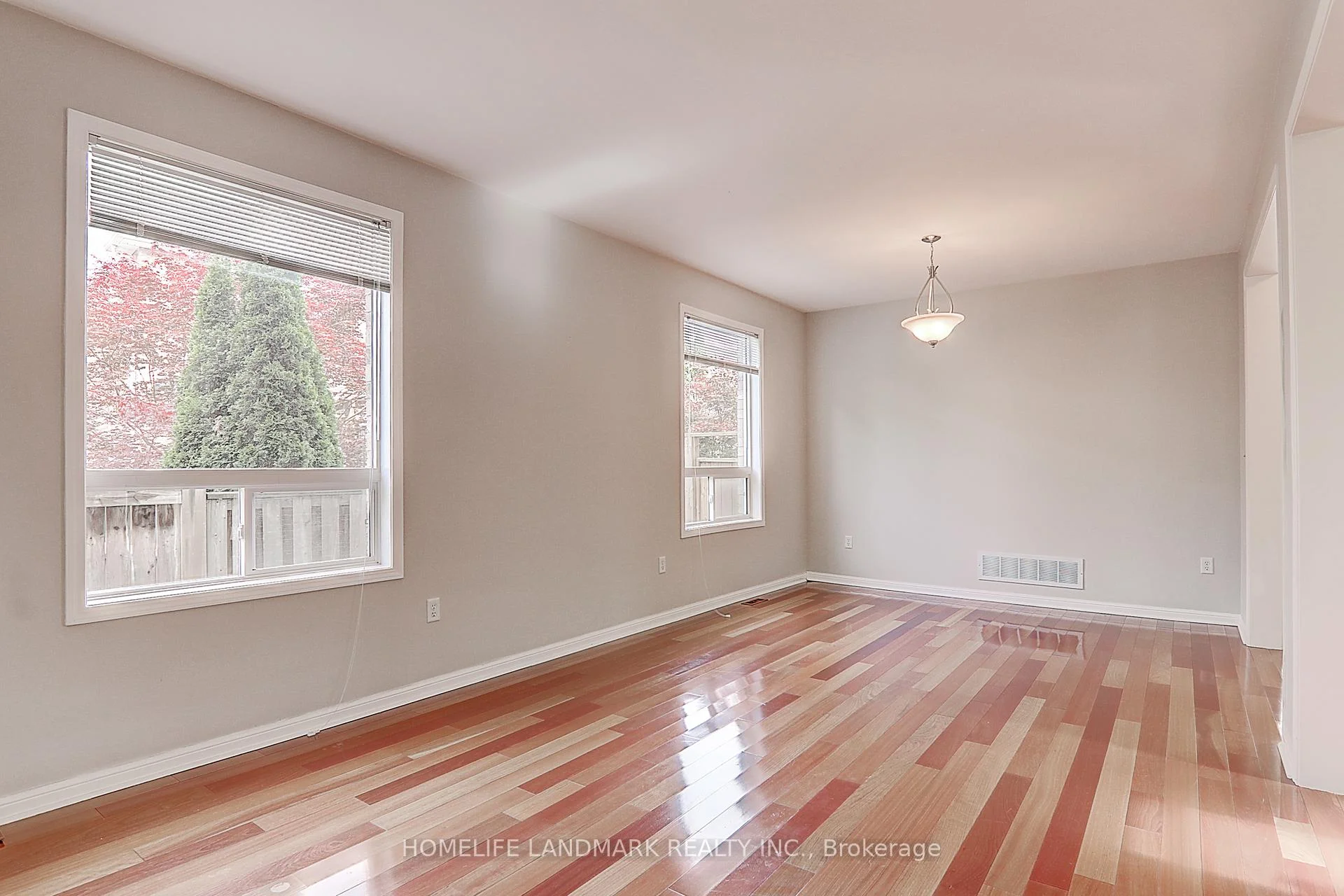 Photo 11 of 51 Raffia Avenue, Richmond Hill, Oak Ridges Lake Wilcox — HOMEH