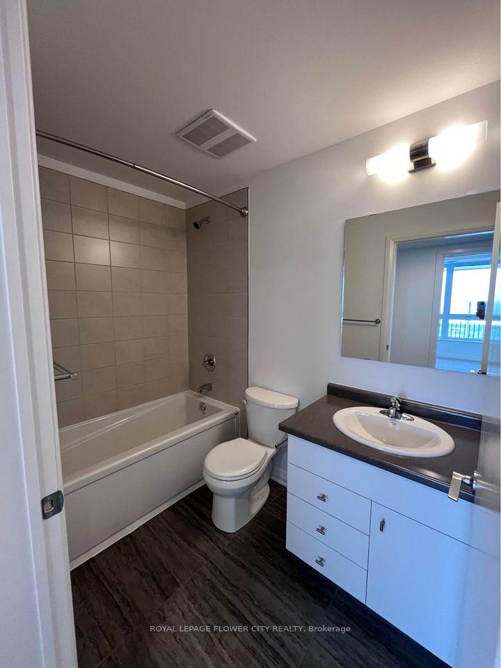Photo 9 of Unit 409, 101 Golden Eagle Road N, Waterloo, North Lakeshore — HOMEH