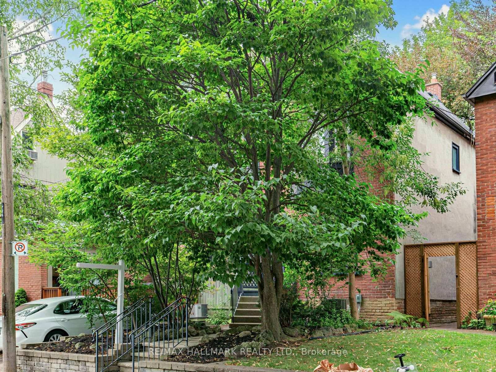 Photo 3 of 28 Condor Avenue, Toronto, Blake-Jones — HOMEH