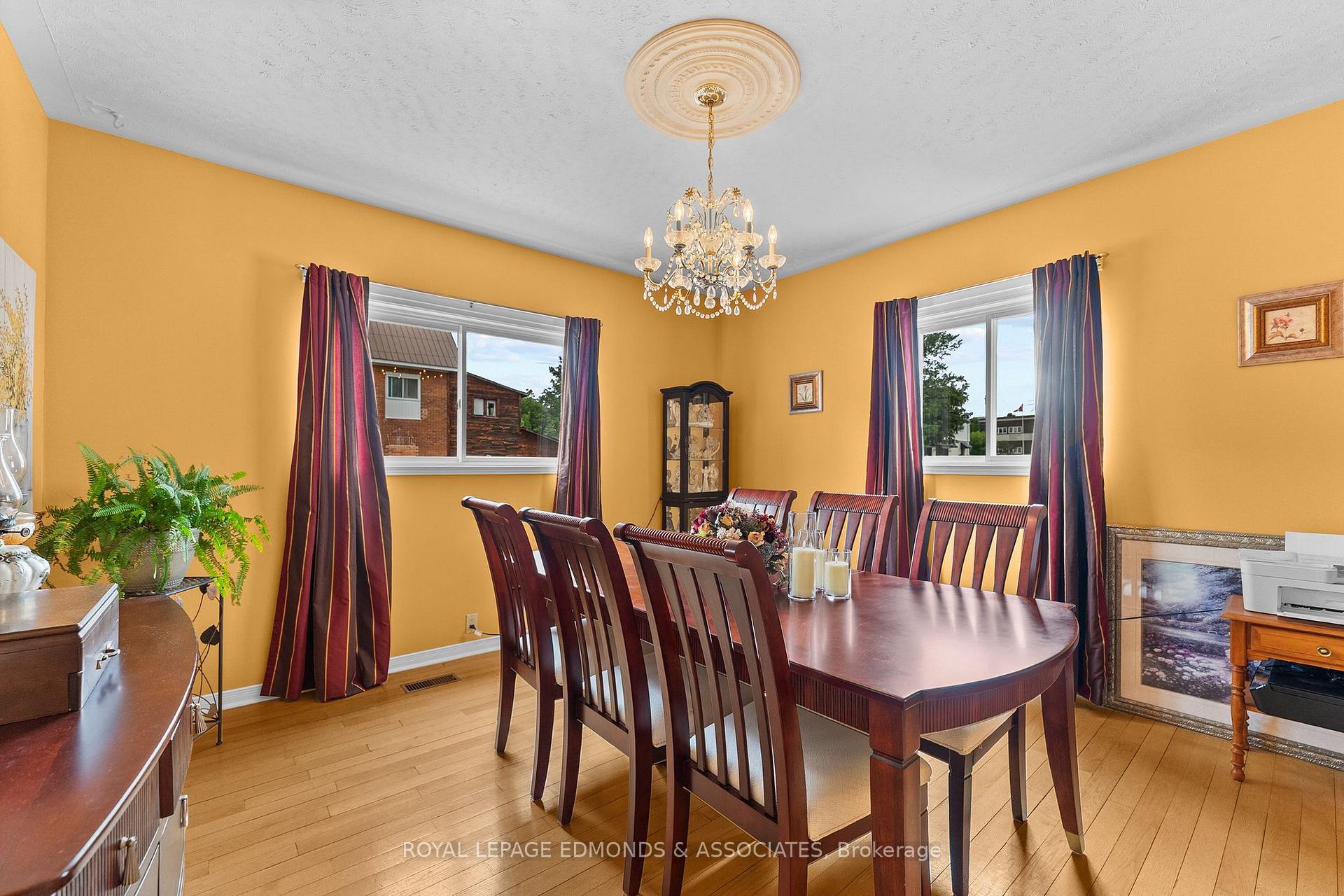 Photo 14 of 320 Alfred Street, Pembroke, Pembroke — HOMEH