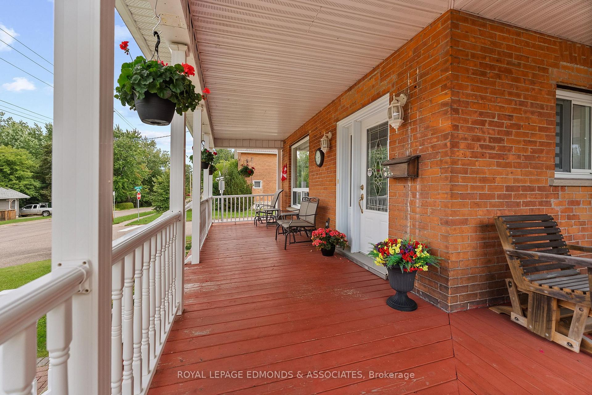 Photo 29 of 320 Alfred Street, Pembroke, Pembroke — HOMEH