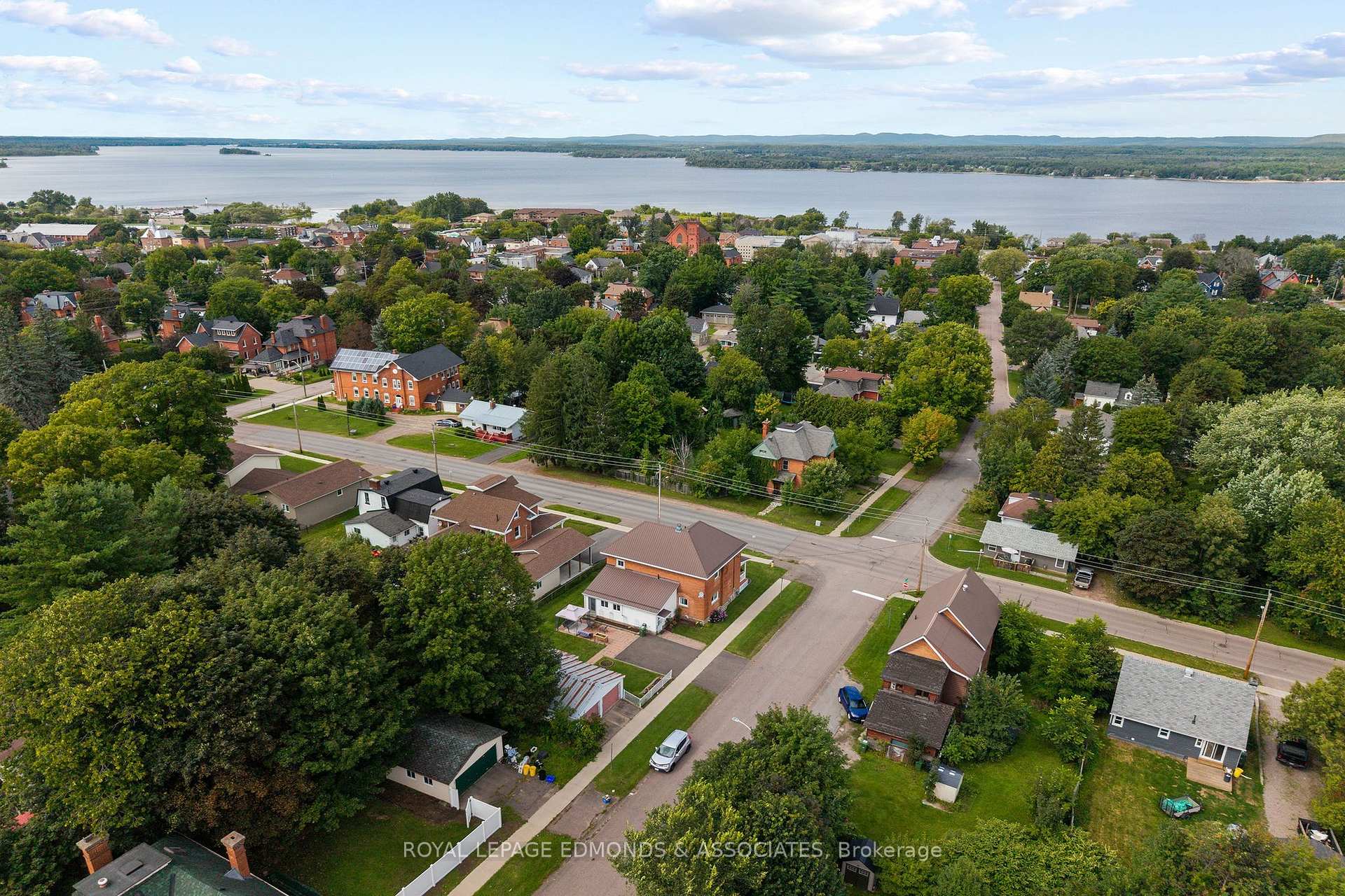 Photo 41 of 320 Alfred Street, Pembroke, Pembroke — HOMEH