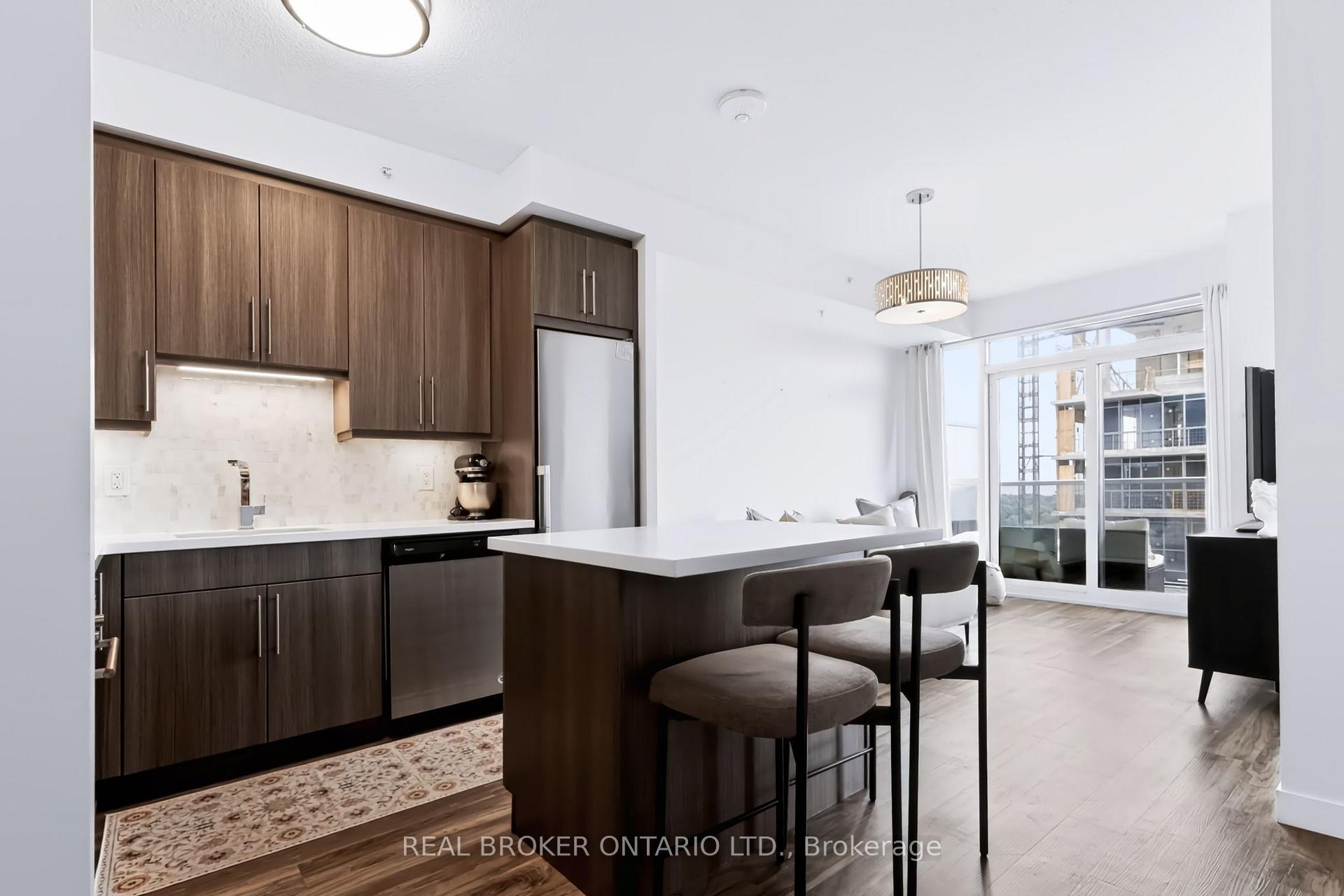 Photo 5 of Unit 1805, 2081 Fairview Street, Burlington, Freeman — HOMEH