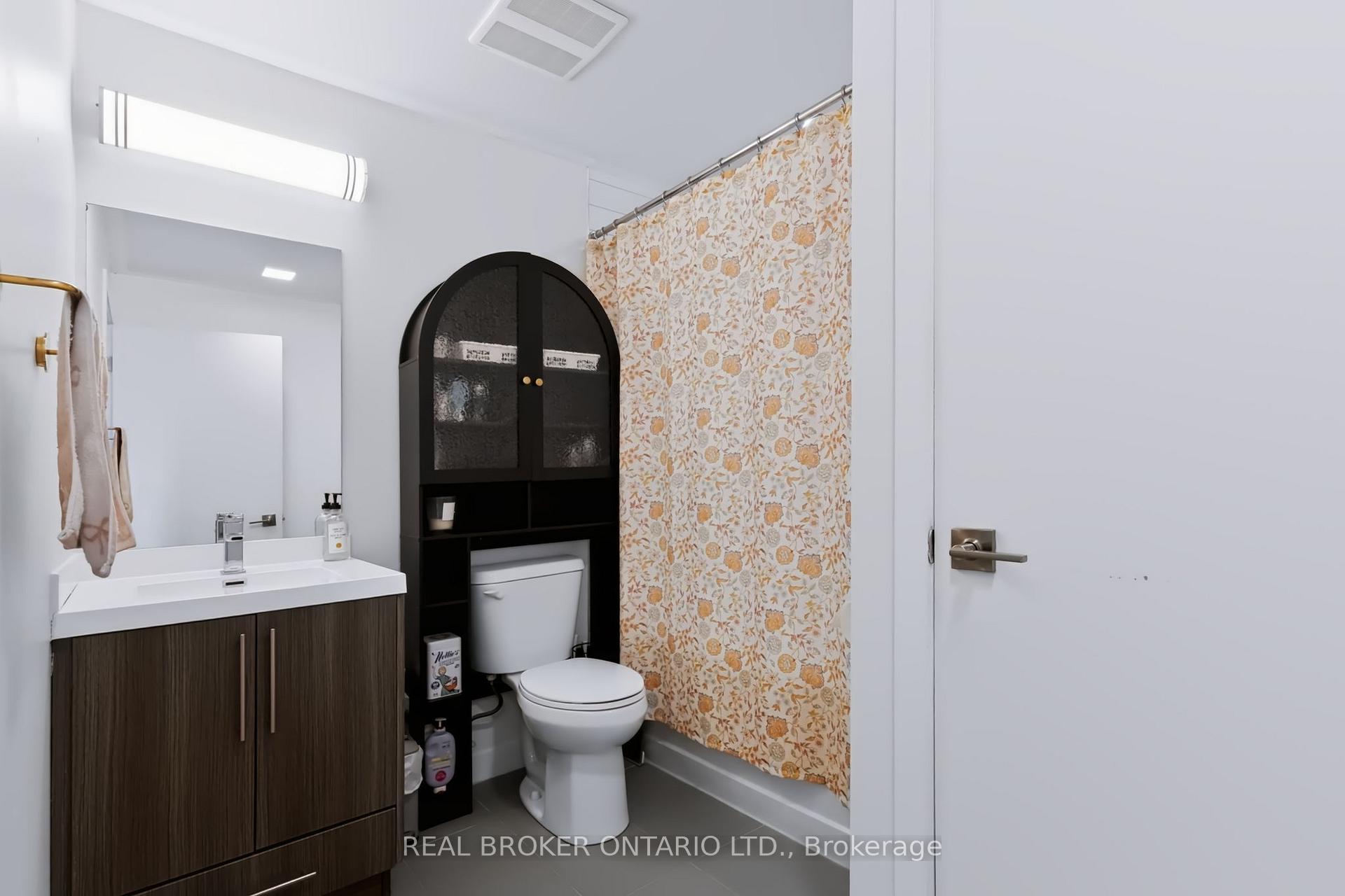 Photo 13 of Unit 1805, 2081 Fairview Street, Burlington, Freeman — HOMEH