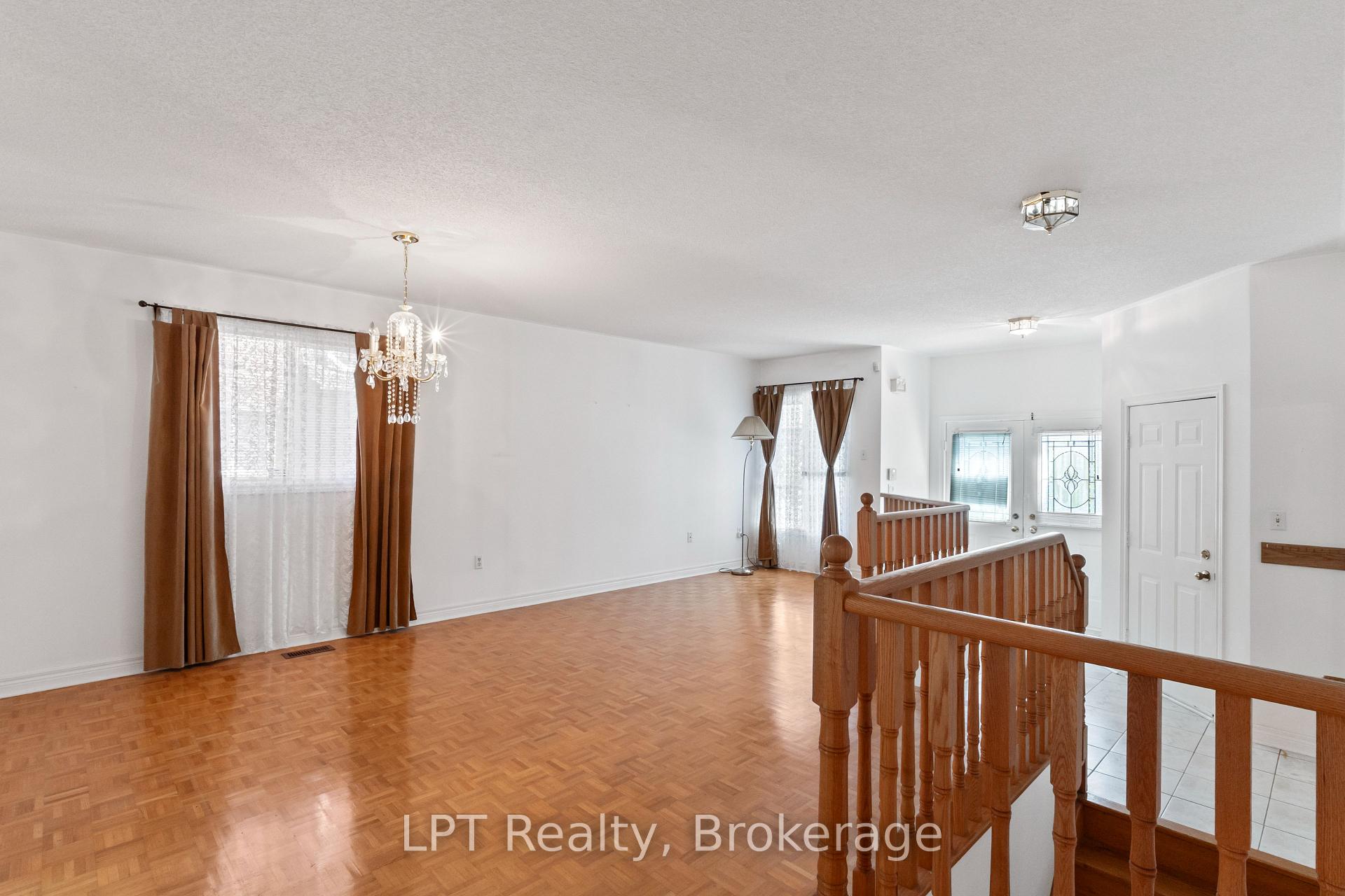 Photo 6 of 15 Esposito Drive, Caledon, Bolton East — HOMEH