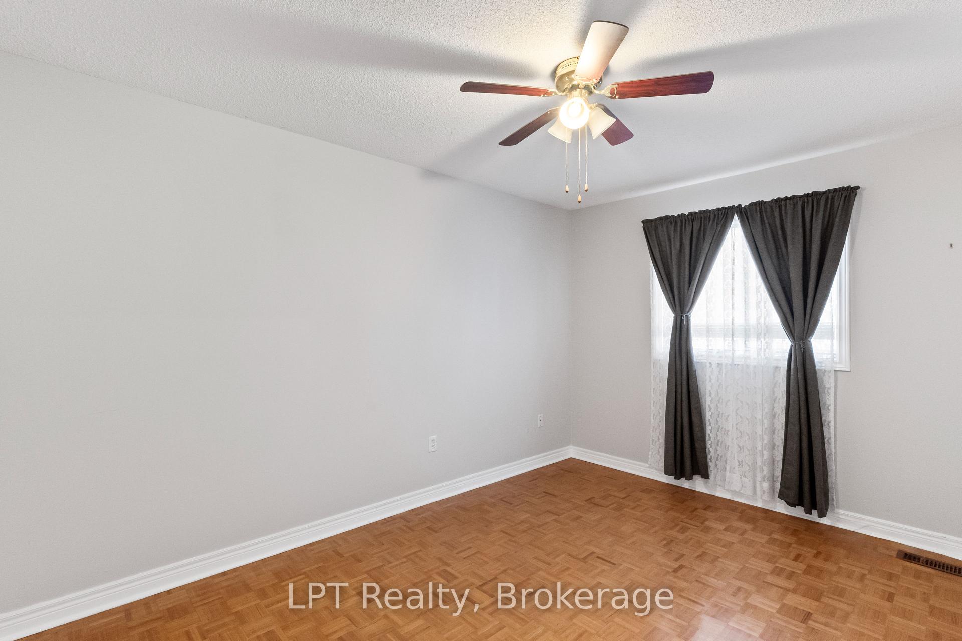 Photo 24 of 15 Esposito Drive, Caledon, Bolton East — HOMEH
