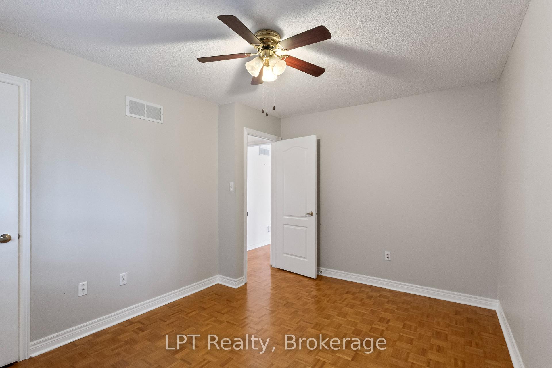 Photo 25 of 15 Esposito Drive, Caledon, Bolton East — HOMEH