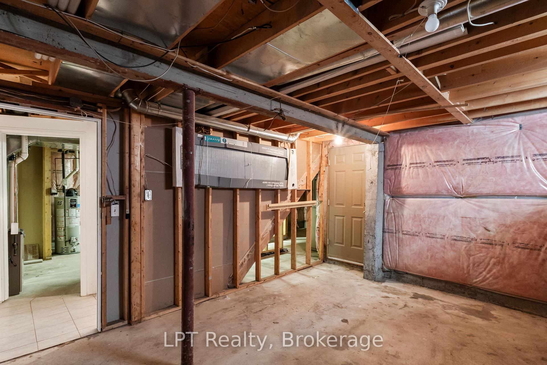 Photo 32 of 15 Esposito Drive, Caledon, Bolton East — HOMEH