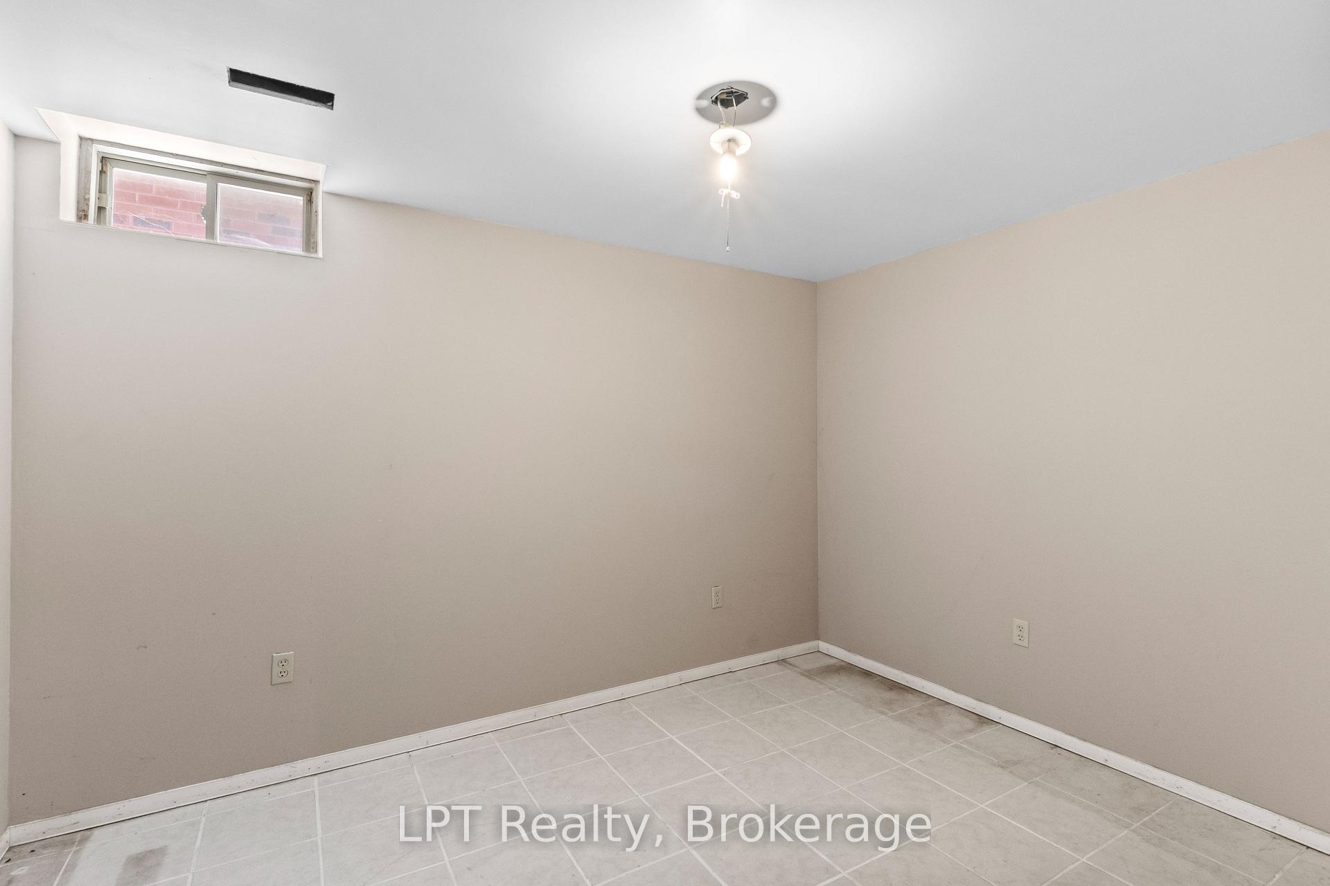 Photo 36 of 15 Esposito Drive, Caledon, Bolton East — HOMEH