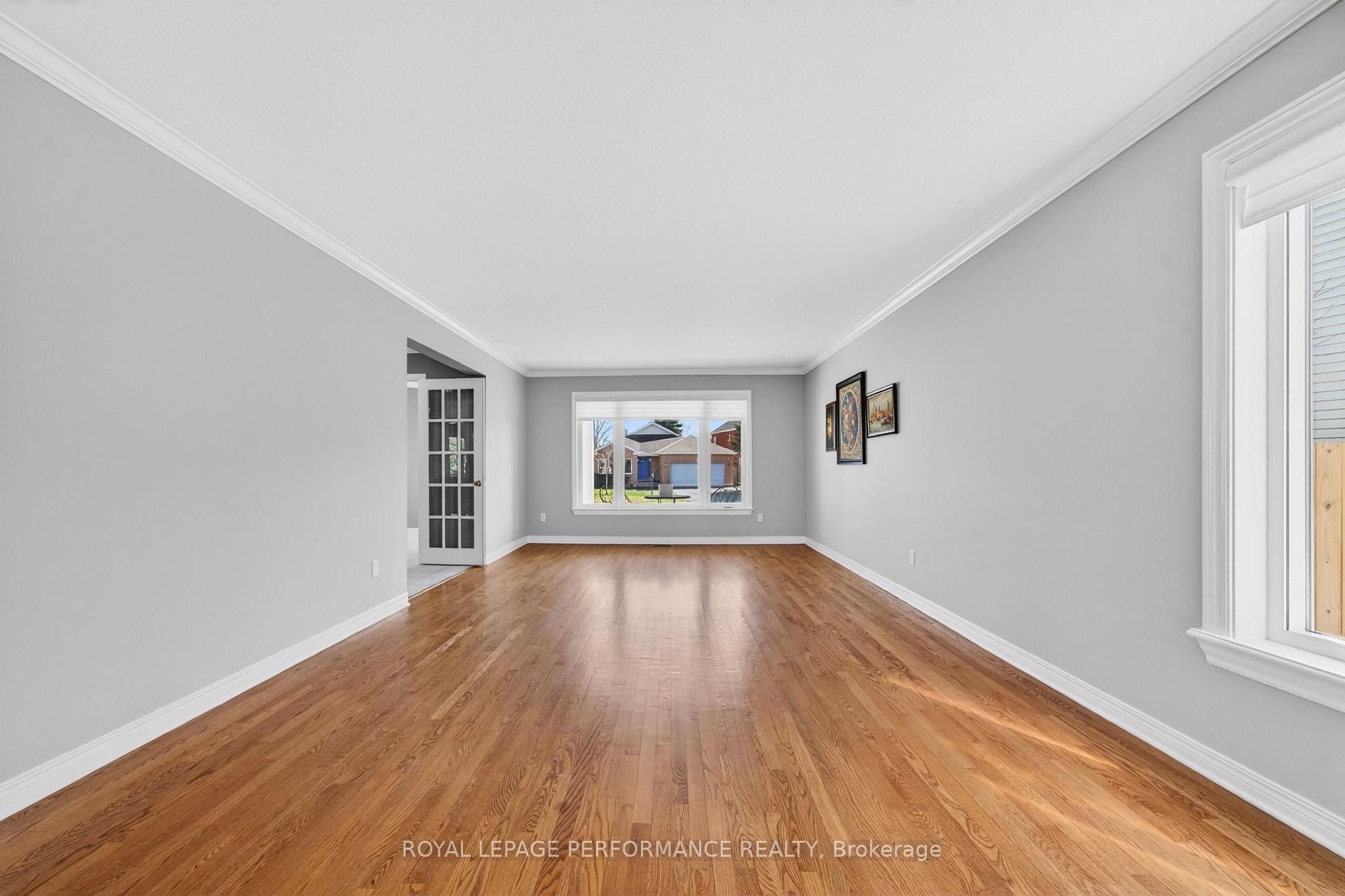 Photo 8 of 5 Mayford Avenue, Ottawa, Barrhaven East — HOMEH