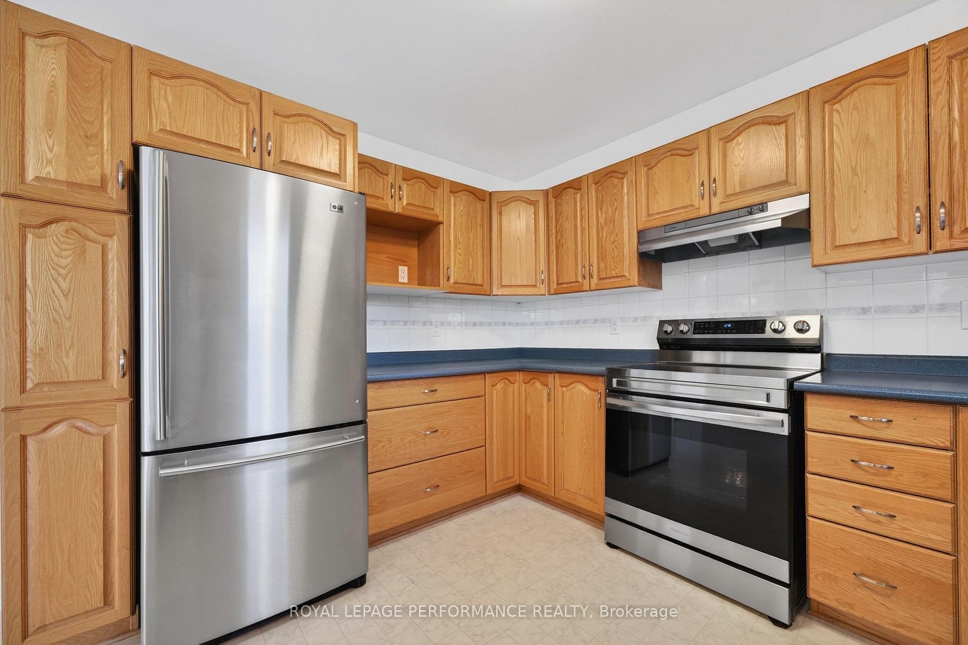 Photo 13 of 5 Mayford Avenue, Ottawa, Barrhaven East — HOMEH