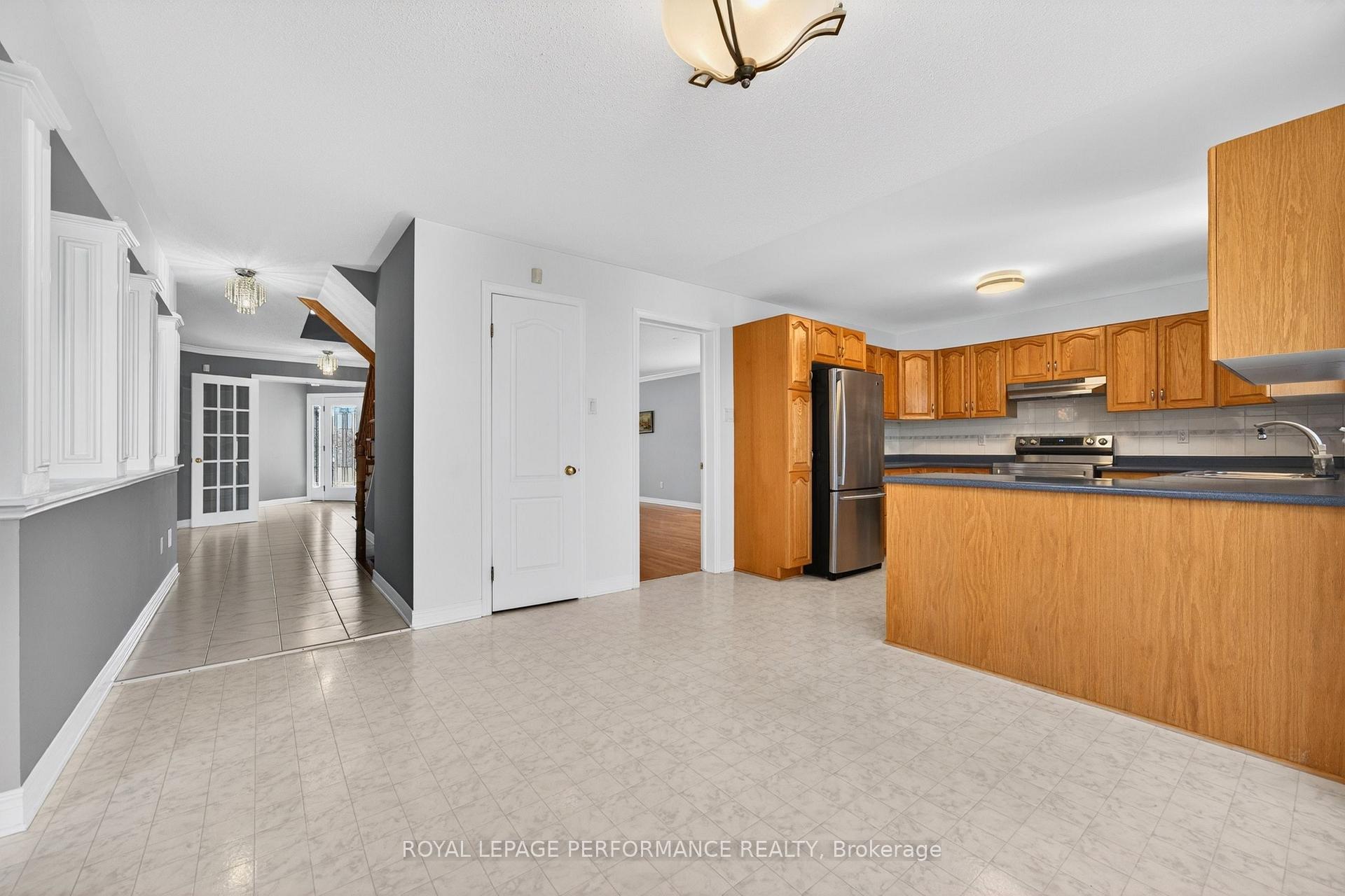 Photo 14 of 5 Mayford Avenue, Ottawa, Barrhaven East — HOMEH