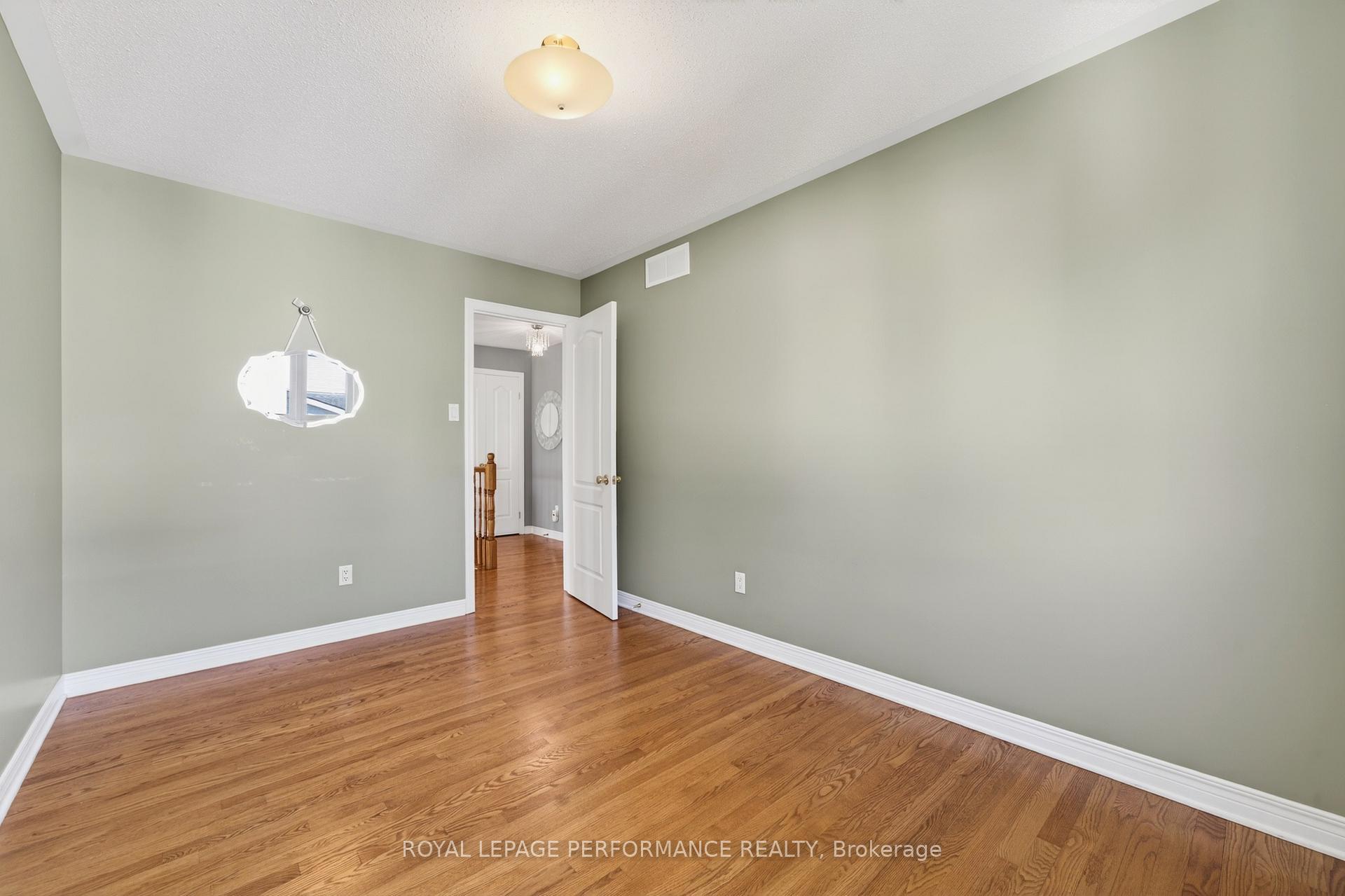 Photo 38 of 5 Mayford Avenue, Ottawa, Barrhaven East — HOMEH
