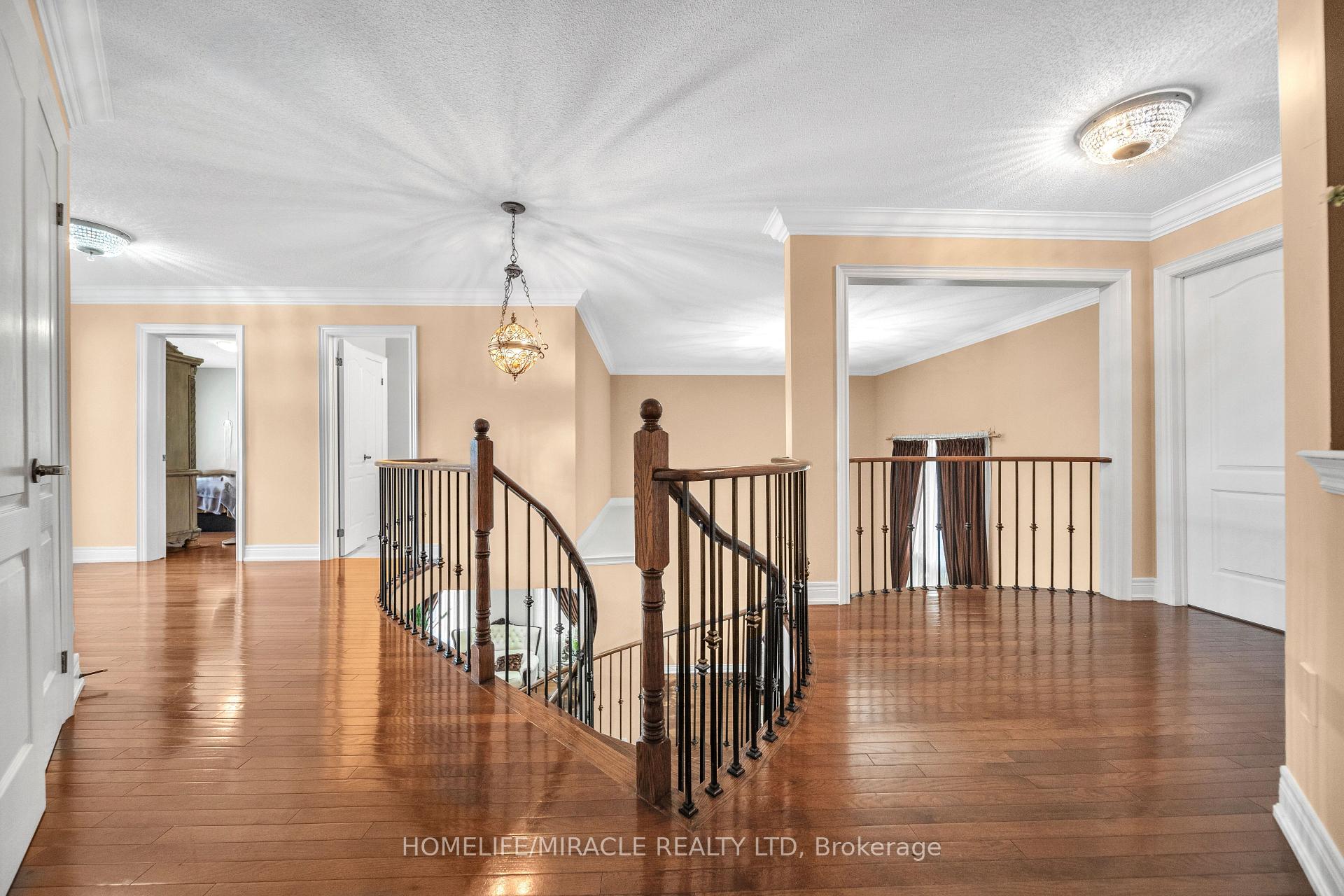 Photo 41 of 24 Haywood Drive, Brampton, Credit Valley — HOMEH