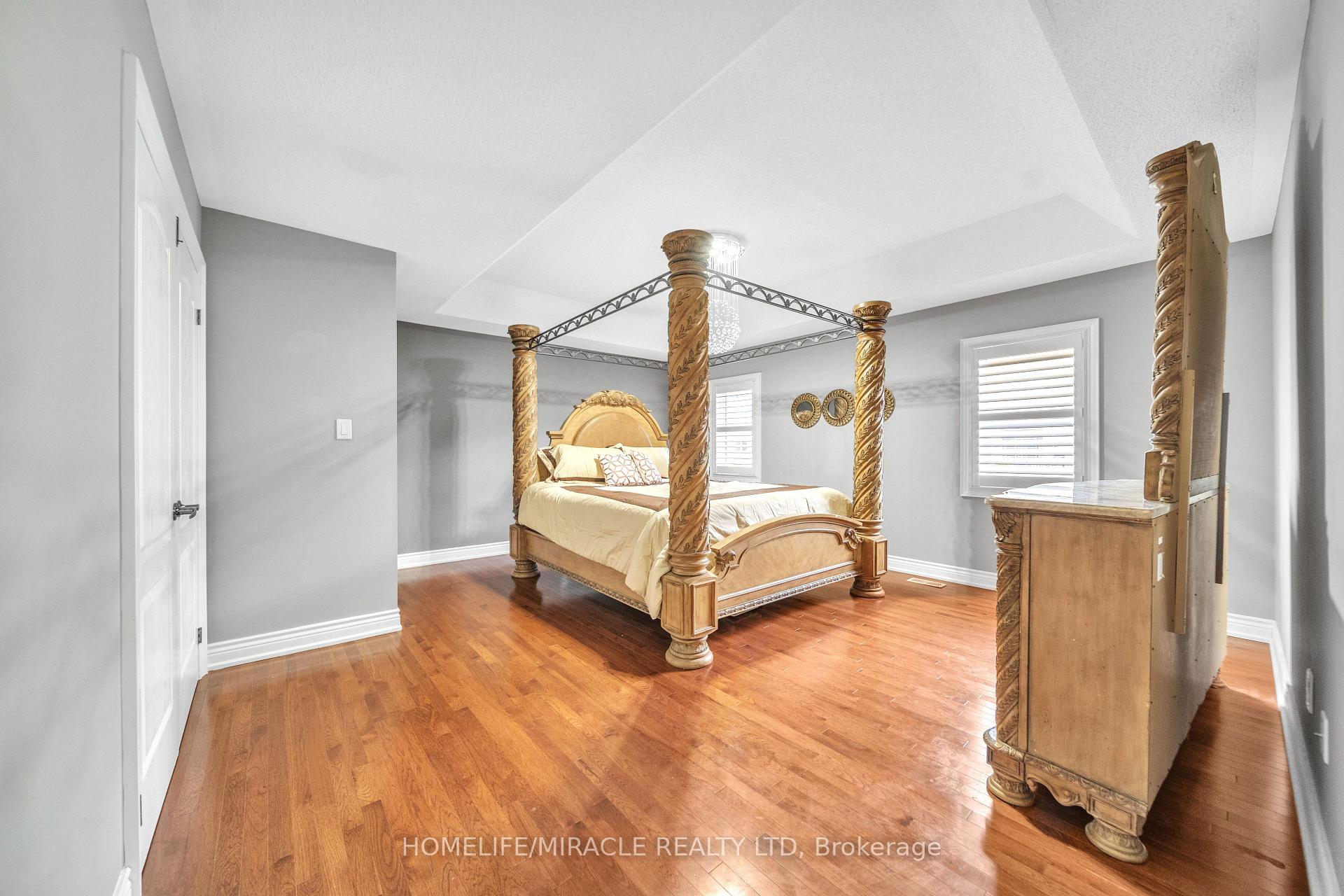 Photo 49 of 24 Haywood Drive, Brampton, Credit Valley — HOMEH