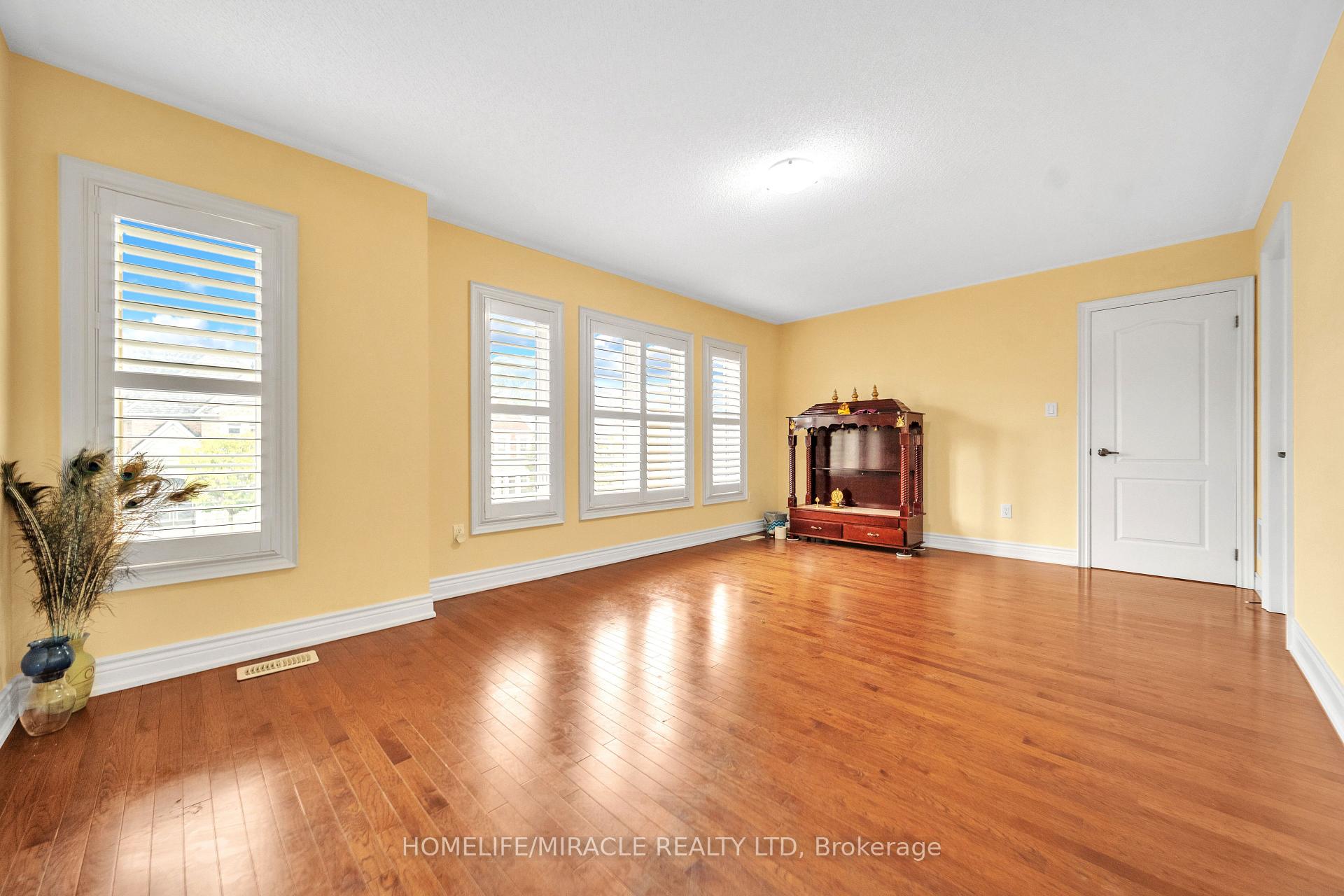 Photo 67 of 24 Haywood Drive, Brampton, Credit Valley — HOMEH