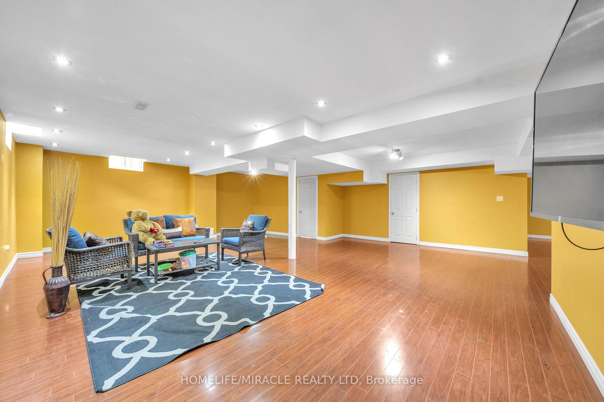 Photo 89 of 24 Haywood Drive, Brampton, Credit Valley — HOMEH