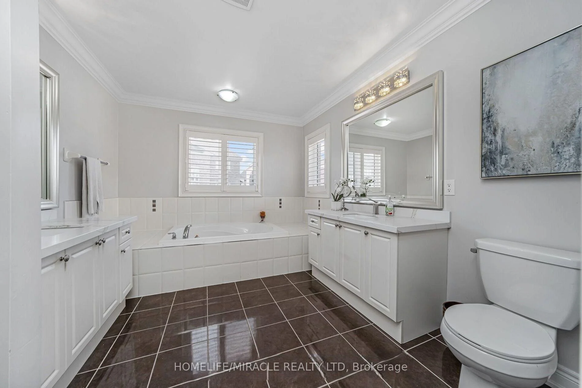 Photo 48 of 24 Haywood Drive, Brampton, Credit Valley — HOMEH