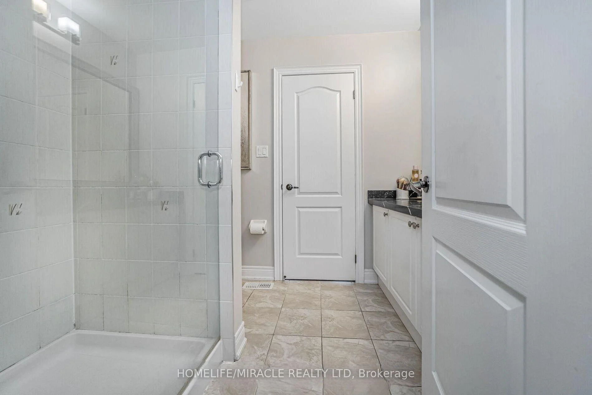 Photo 56 of 24 Haywood Drive, Brampton, Credit Valley — HOMEH