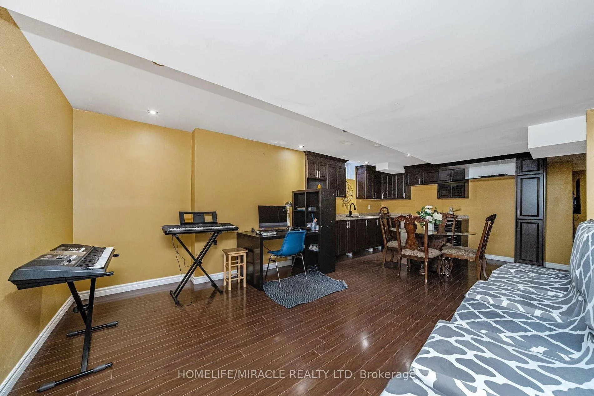 Photo 70 of 24 Haywood Drive, Brampton, Credit Valley — HOMEH