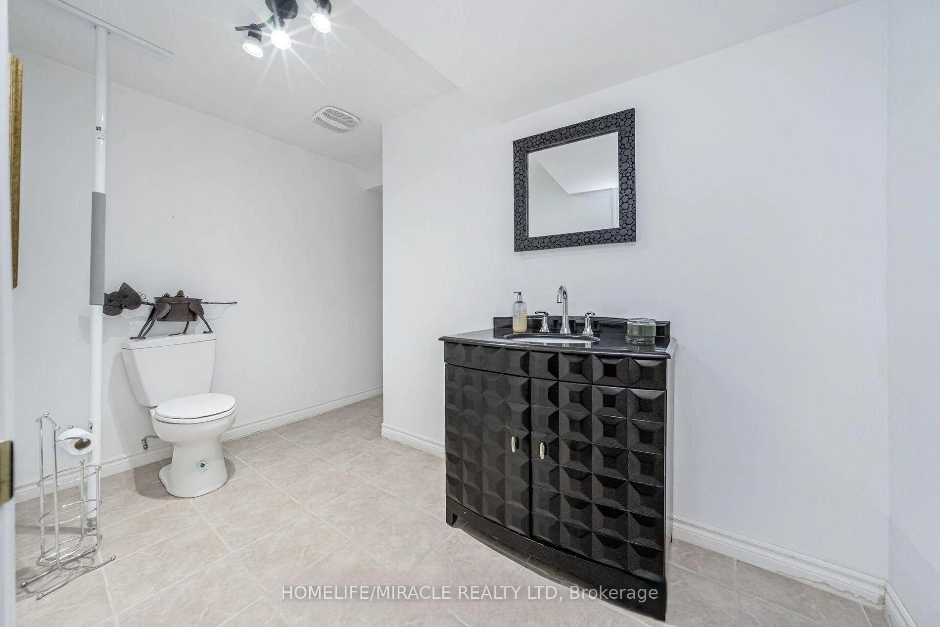Photo 78 of 24 Haywood Drive, Brampton, Credit Valley — HOMEH