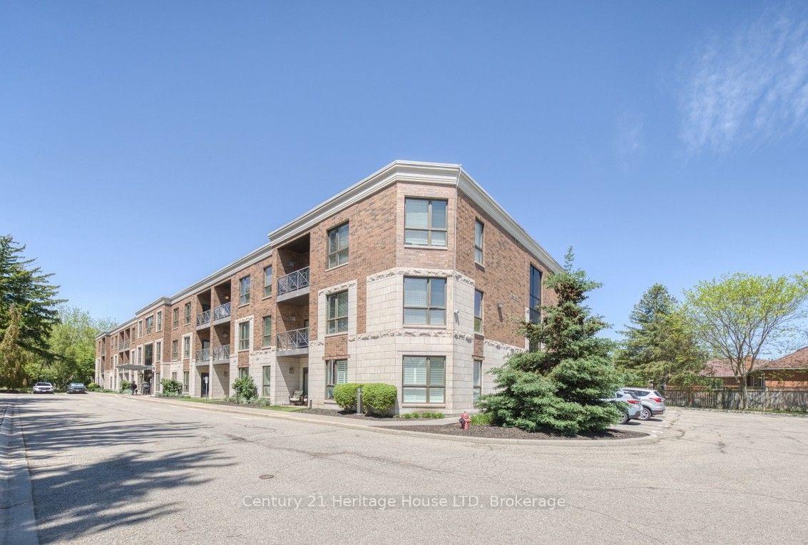 Front of Unit 311, 2799 St. Paul Avenue