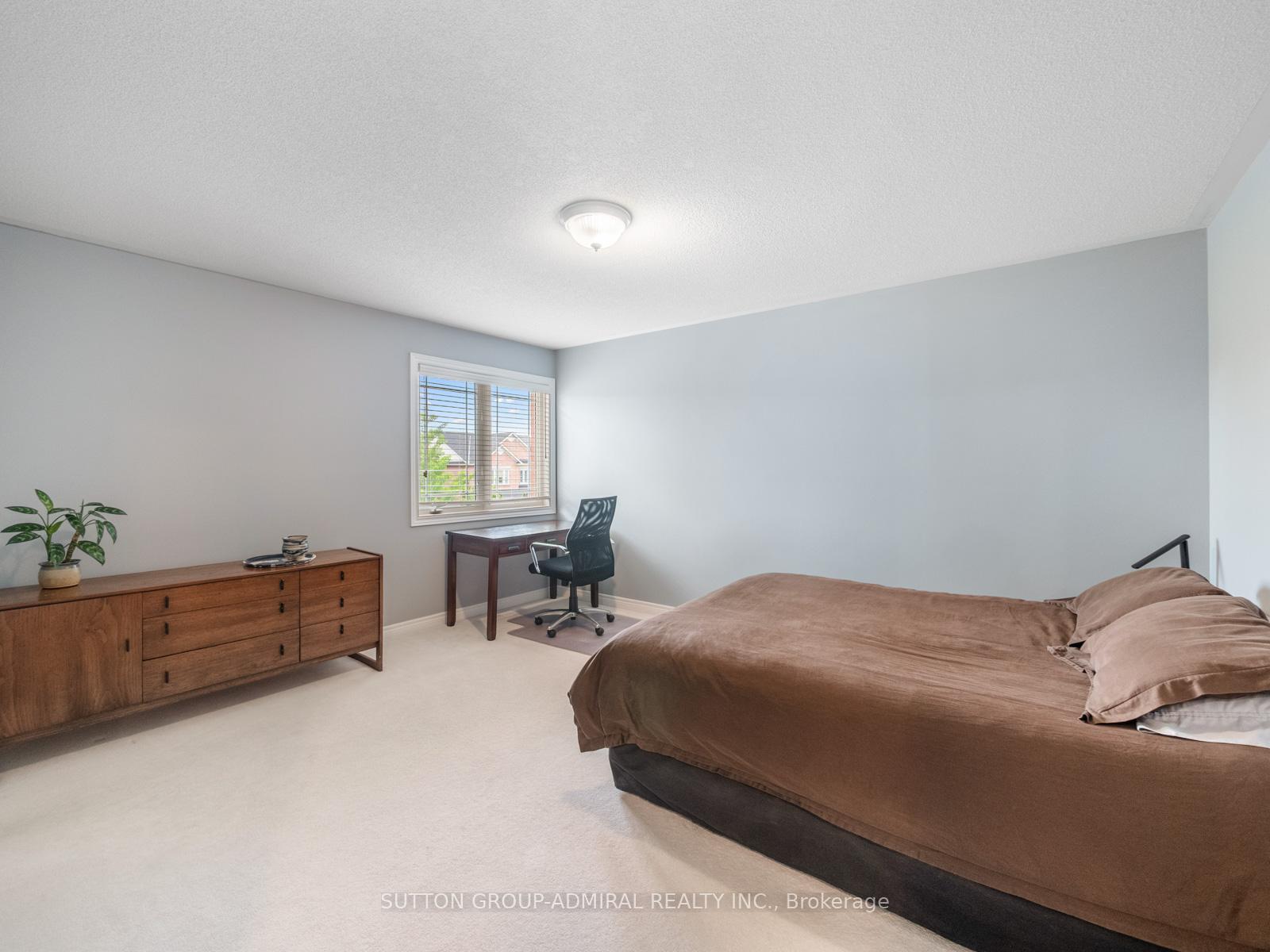 Photo 37 of 23 Kerr Lane, Aurora, Bayview Northeast — HOMEH