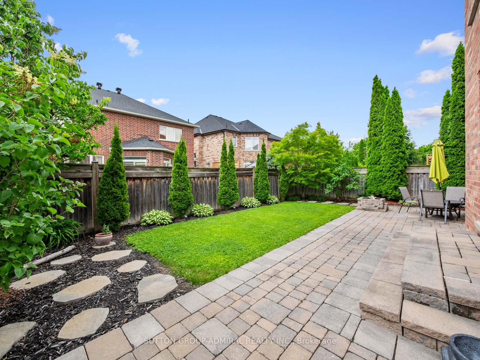 Photo 43 of 23 Kerr Lane, Aurora, Bayview Northeast — HOMEH