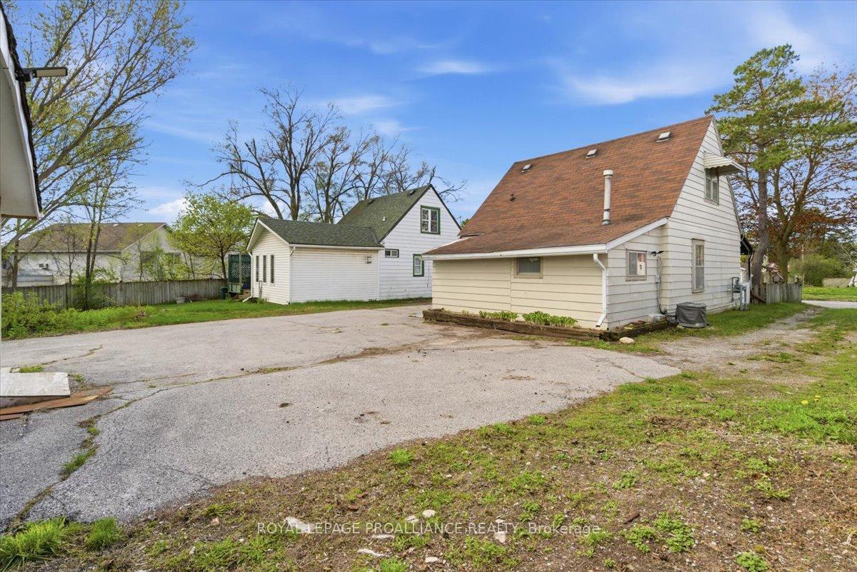Photo 41 of 61 Delaney Street, Quinte West, Trenton Ward — HOMEH