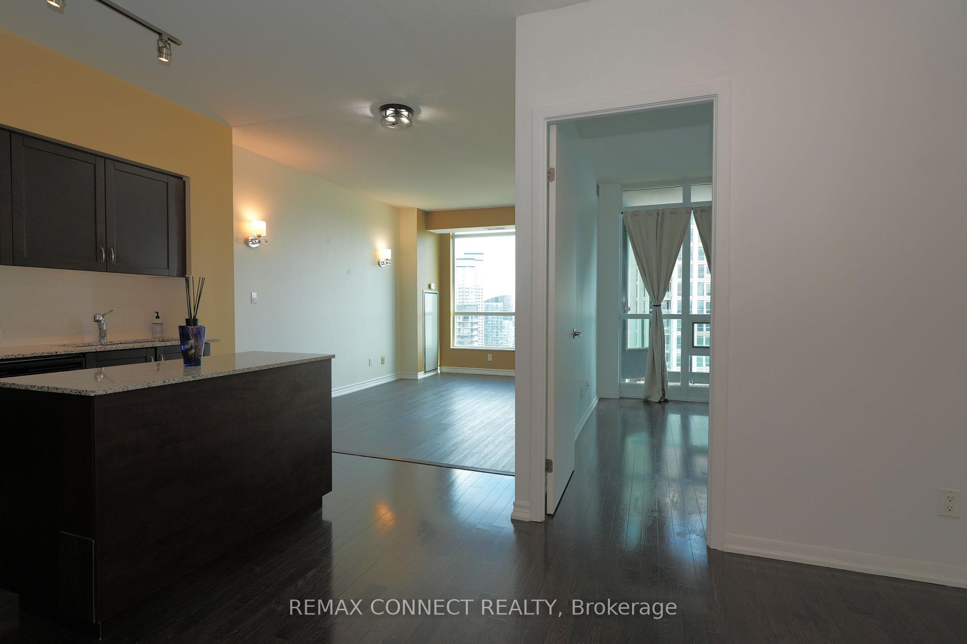 Photo 9 of Unit 2812, 215 Fort York Boulevard, Toronto, Niagara — HOMEH