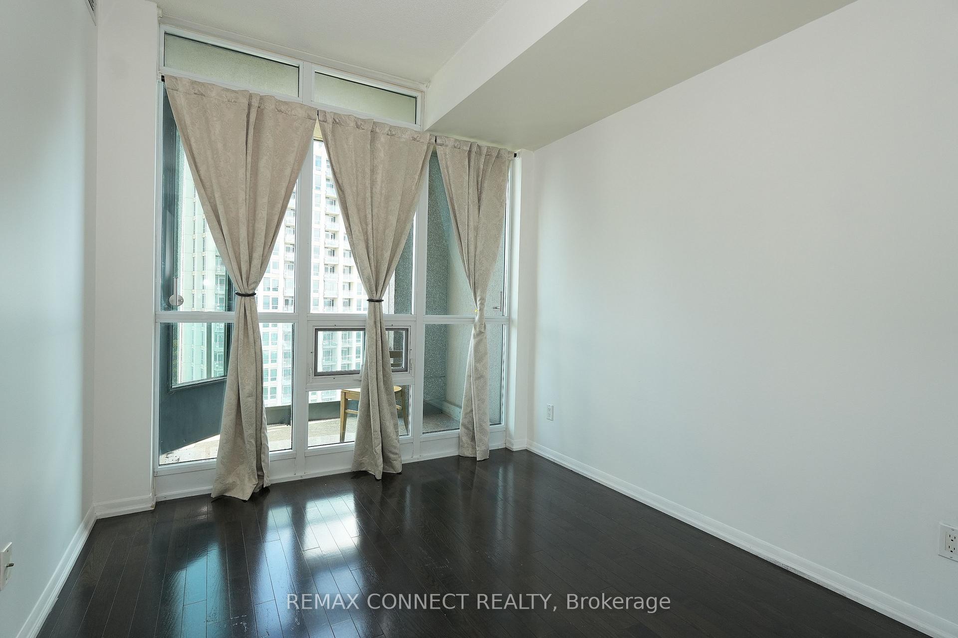 Photo 15 of Unit 2812, 215 Fort York Boulevard, Toronto, Niagara — HOMEH