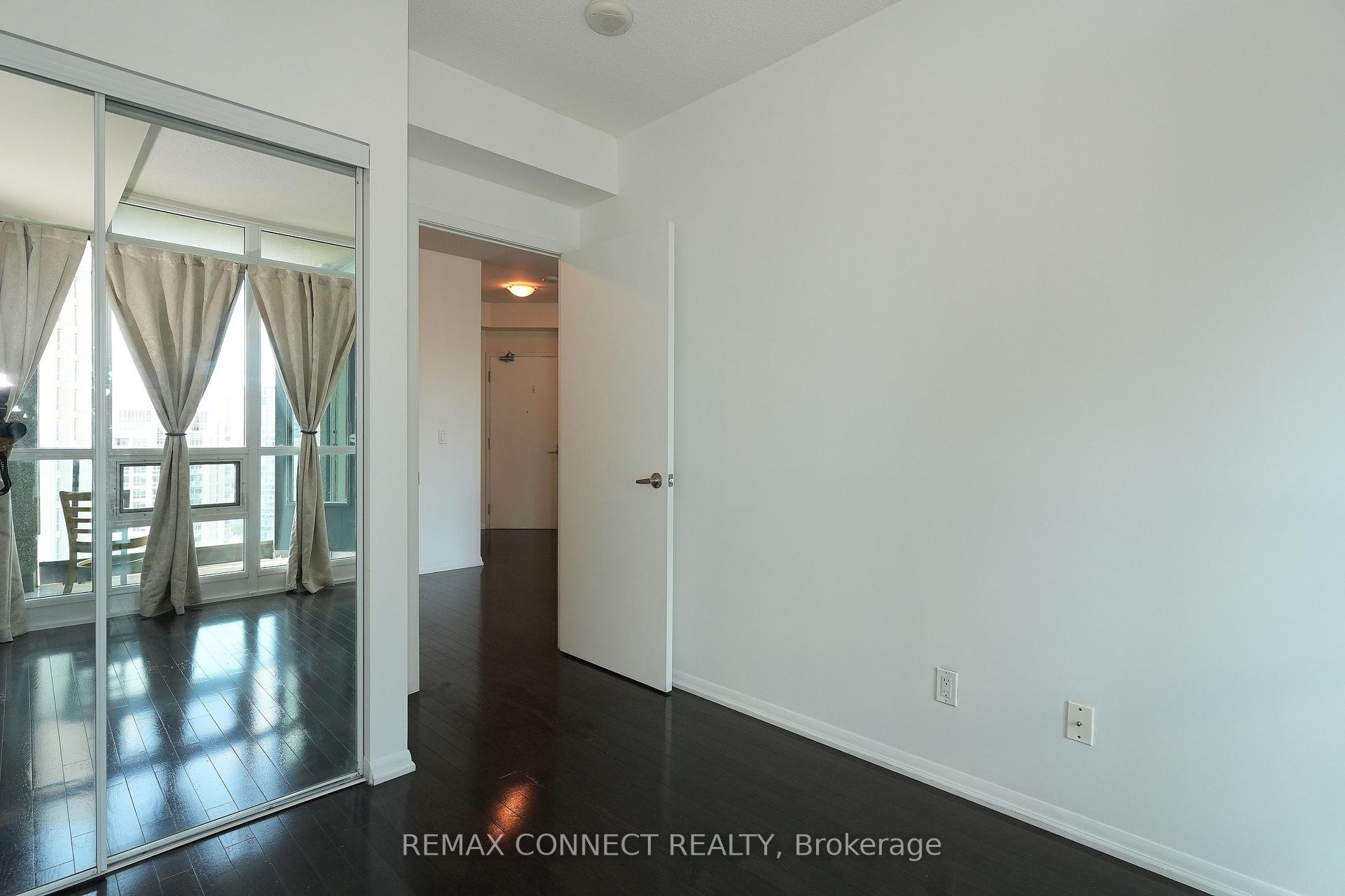 Photo 40 of Unit 2812, 215 Fort York Boulevard, Toronto, Niagara — HOMEH