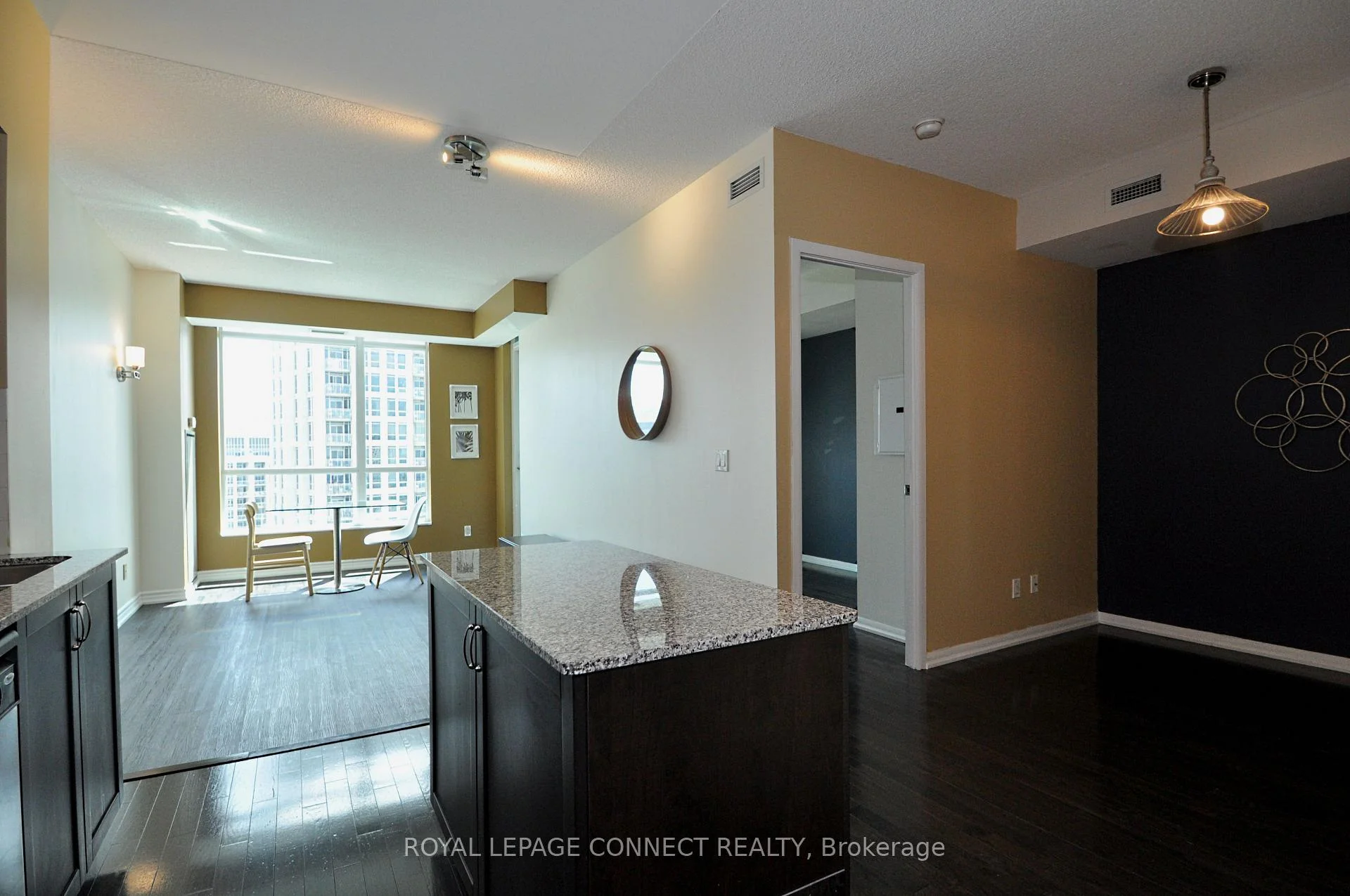 Photo 4 of Unit 2812, 215 Fort York Boulevard, Toronto, Niagara — HOMEH