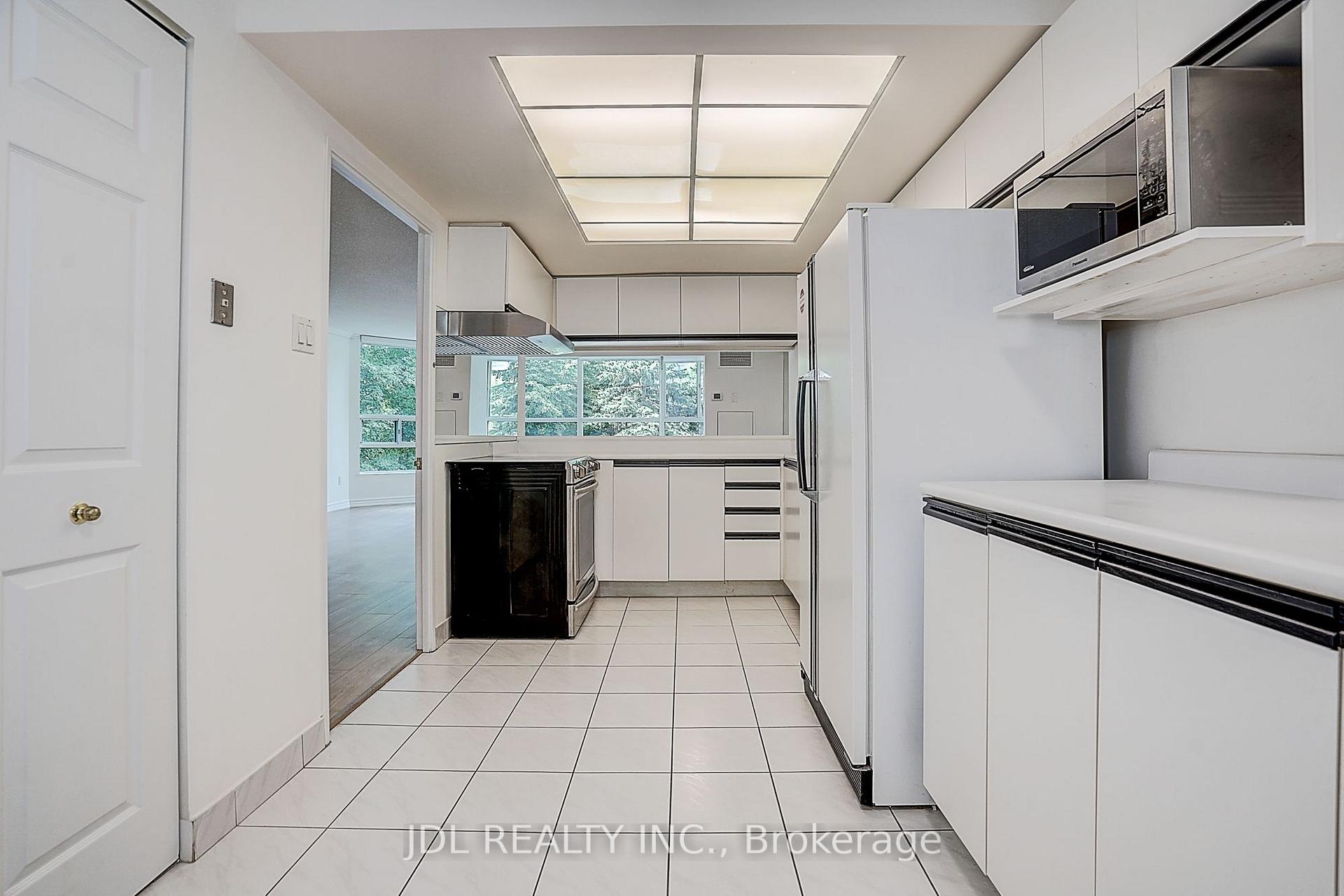 Photo 37 of Unit 219, 7825 Bayview Avenue, Markham, Aileen-Willowbrook — HOMEH