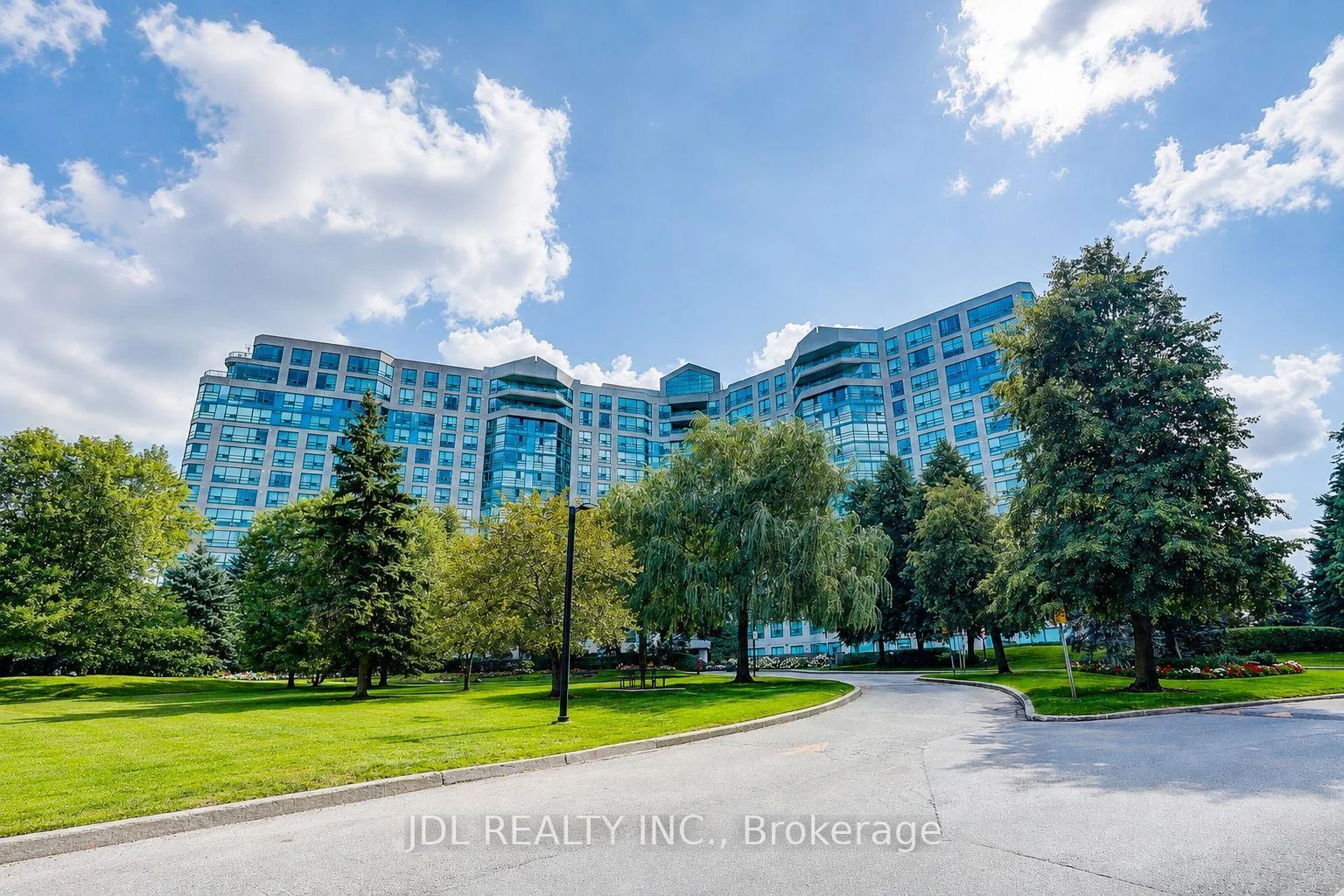Photo 5 of Unit 219, 7825 Bayview Avenue, Markham, Aileen-Willowbrook — HOMEH