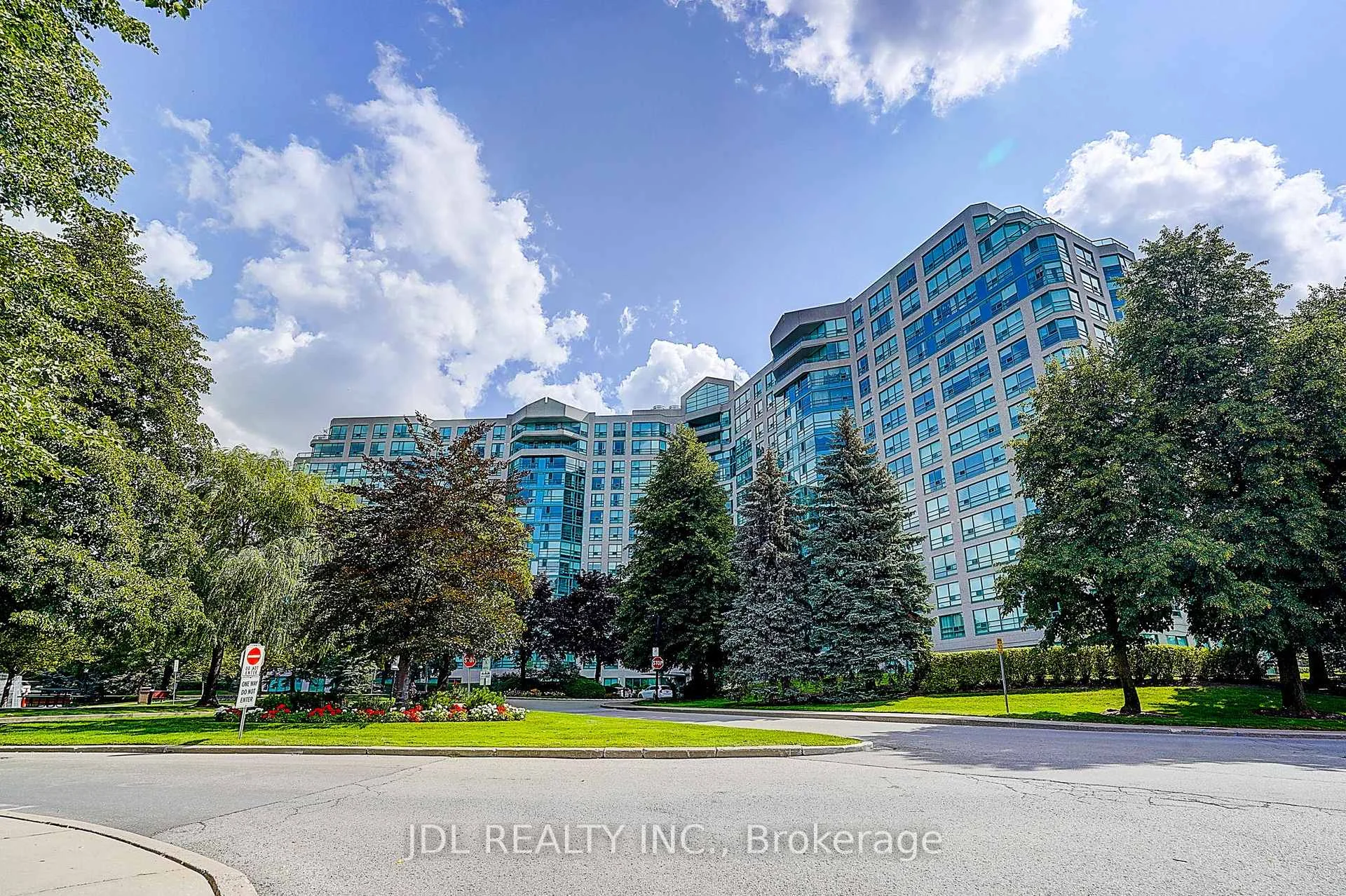 Photo 10 of Unit 219, 7825 Bayview Avenue, Markham, Aileen-Willowbrook — HOMEH