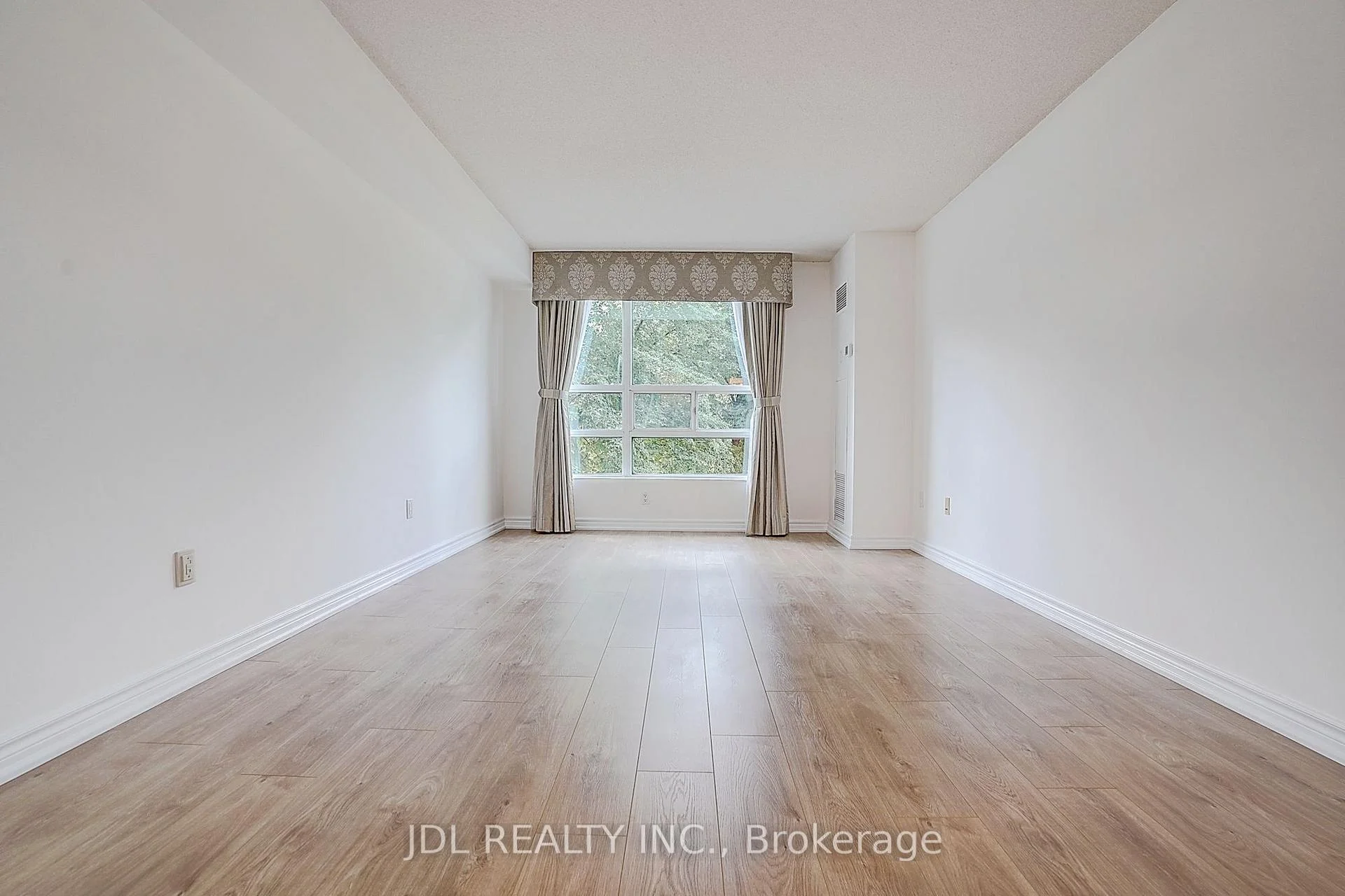 Photo 44 of Unit 219, 7825 Bayview Avenue, Markham, Aileen-Willowbrook — HOMEH
