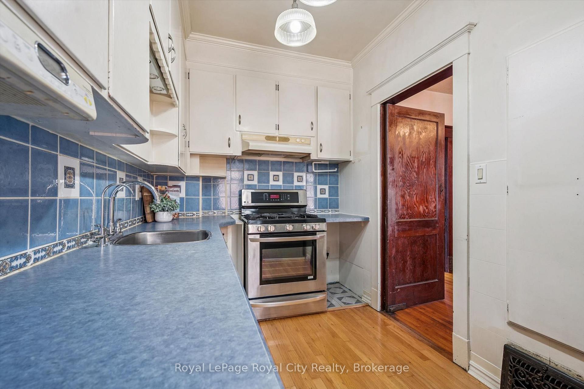 Photo 27 of 22 Boult Avenue, Guelph, St. Patrick's Ward — HOMEH