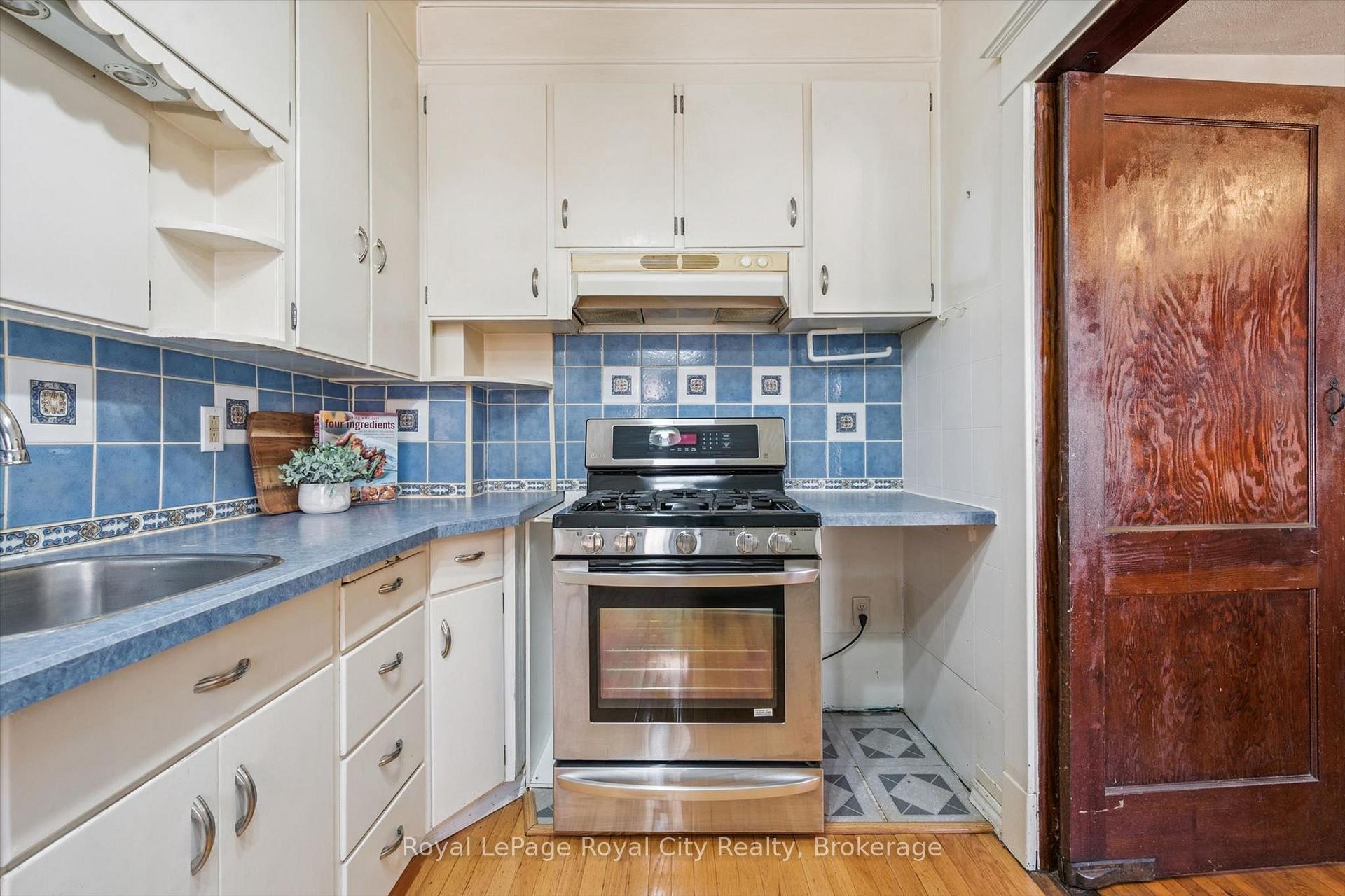 Photo 28 of 22 Boult Avenue, Guelph, St. Patrick's Ward — HOMEH