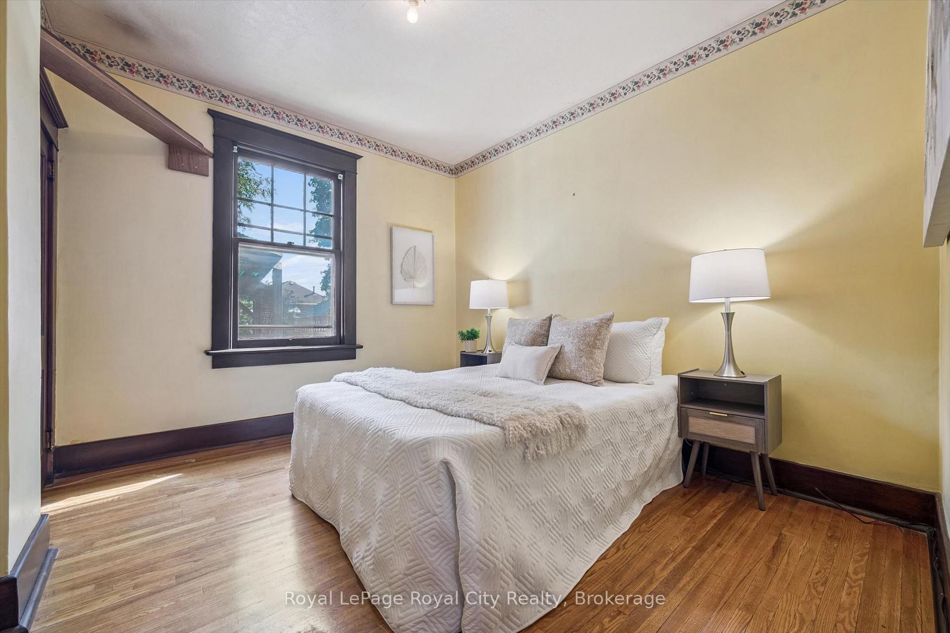 Photo 33 of 22 Boult Avenue, Guelph, St. Patrick's Ward — HOMEH