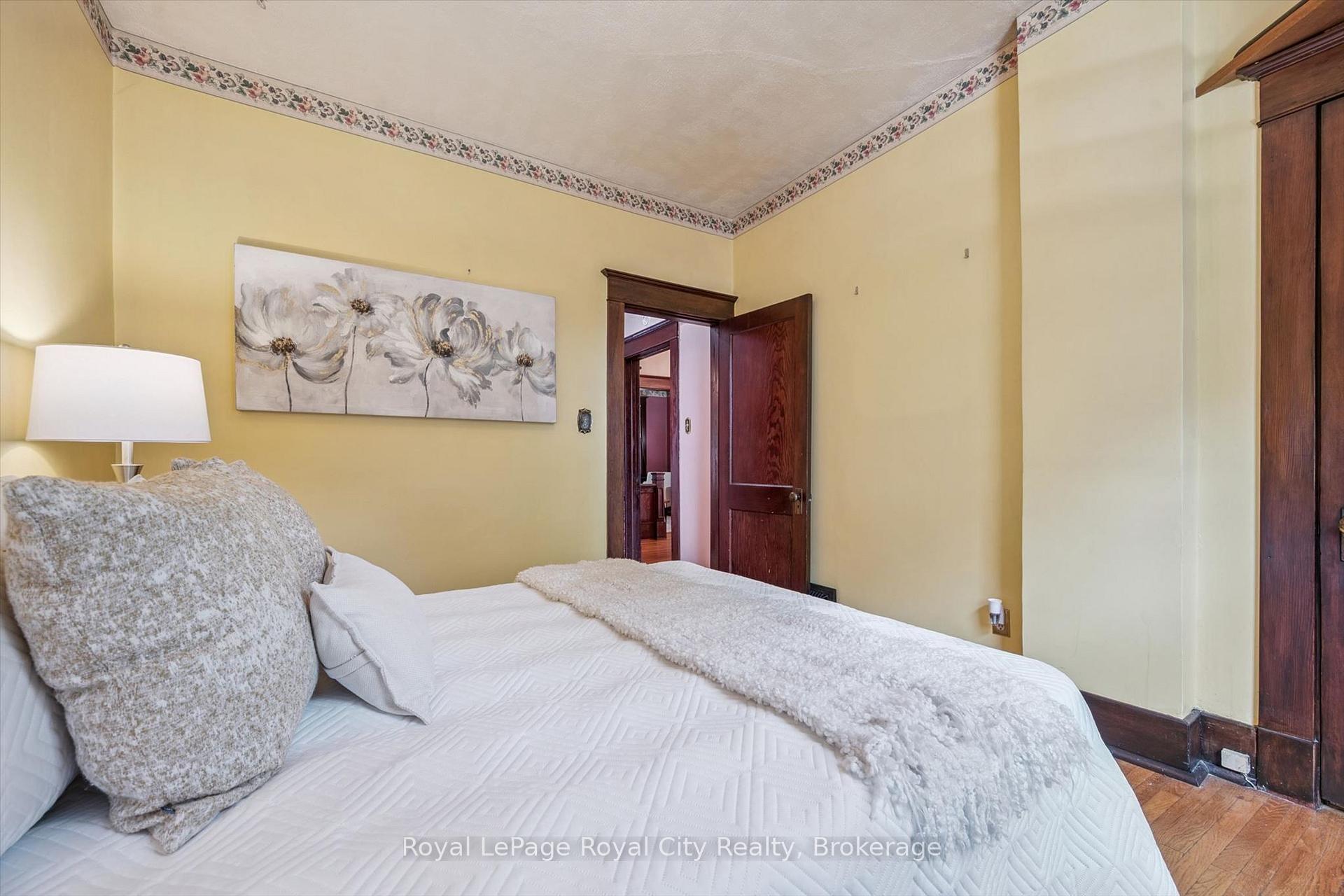 Photo 34 of 22 Boult Avenue, Guelph, St. Patrick's Ward — HOMEH