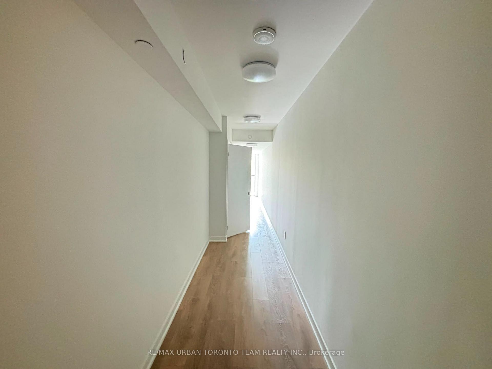 Photo 8 of Unit 413, 127 Broadway Avenue, Toronto, Mount Pleasant West — HOMEH