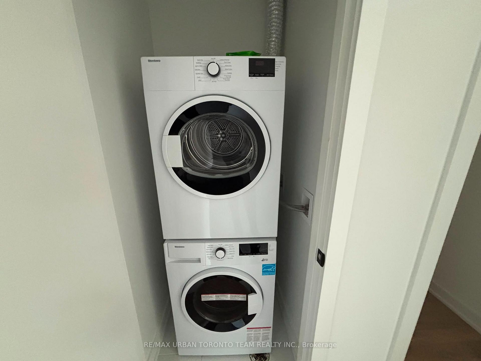 Photo 11 of Unit 413, 127 Broadway Avenue, Toronto, Mount Pleasant West — HOMEH